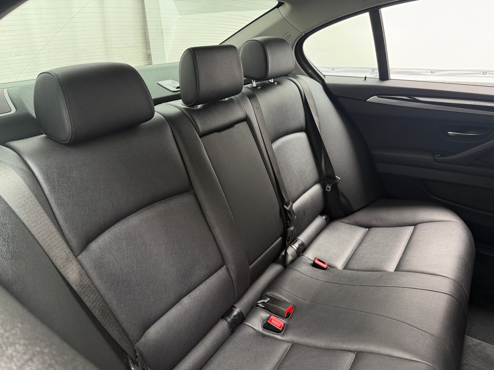 Thumbnail: 2016 BMW 5 Series - 5