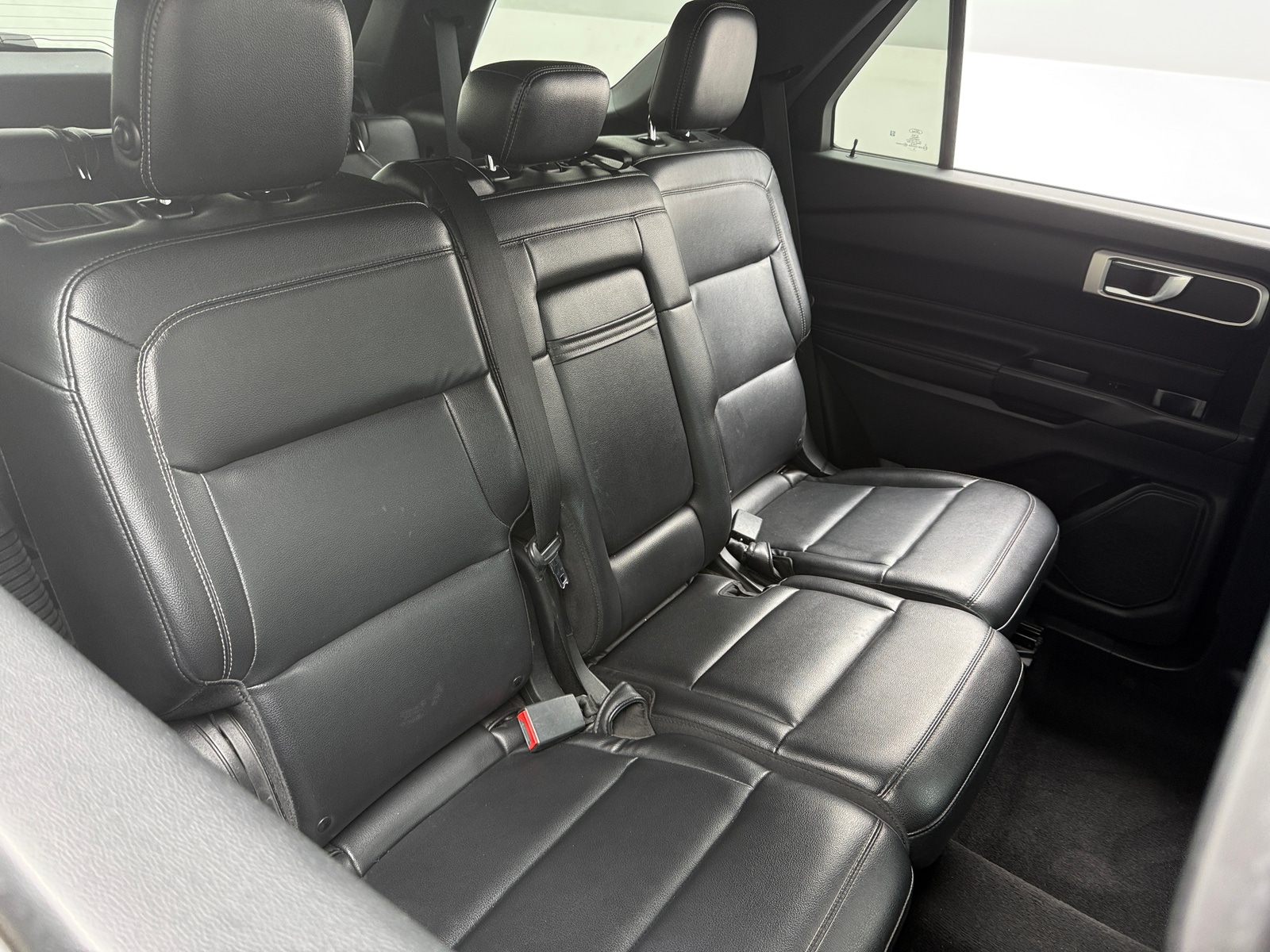 Thumbnail: 2020 Ford Explorer - 6