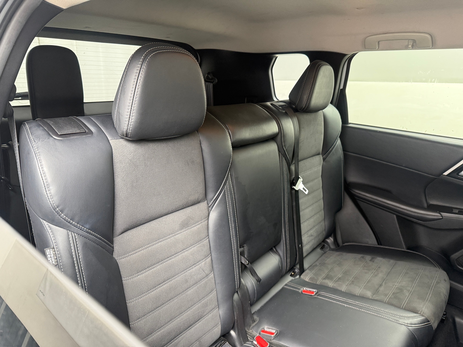 Thumbnail: 2024 Mitsubishi Outlander - 5