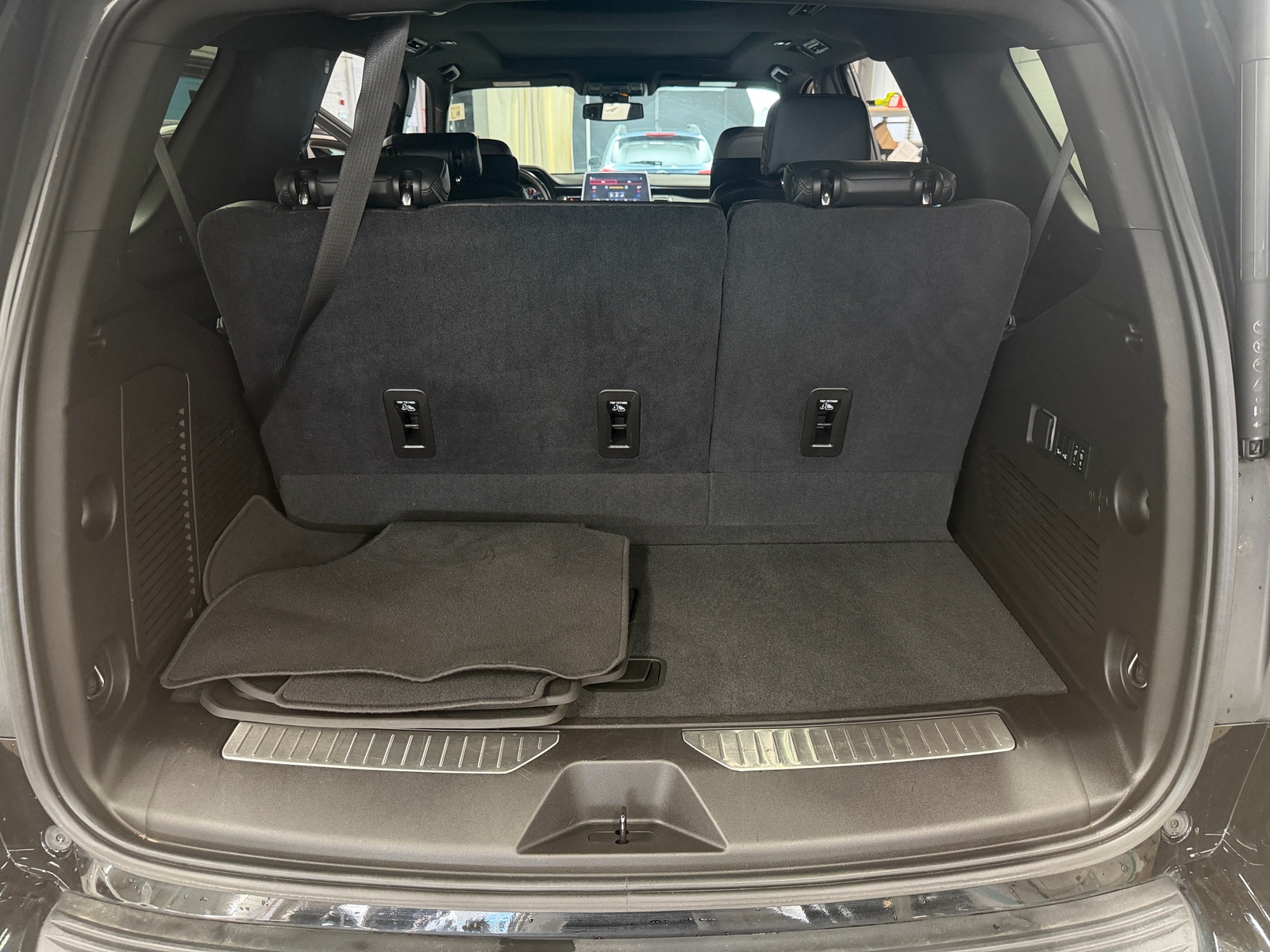 Thumbnail: 2021 Chevrolet Tahoe - 6