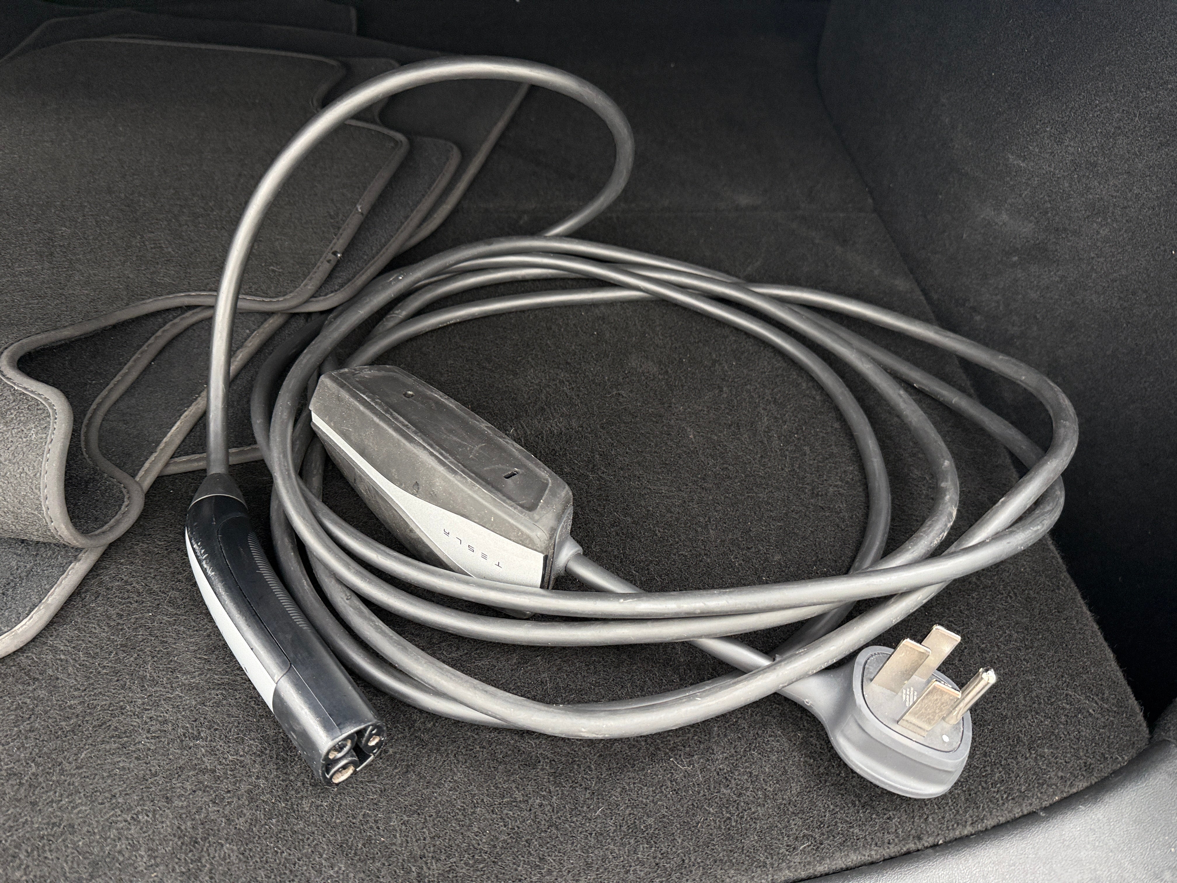 Used 2023 Tesla Model Y Long Range with VIN 7SAYGDEE2PA110943 for sale in Auburn, WA