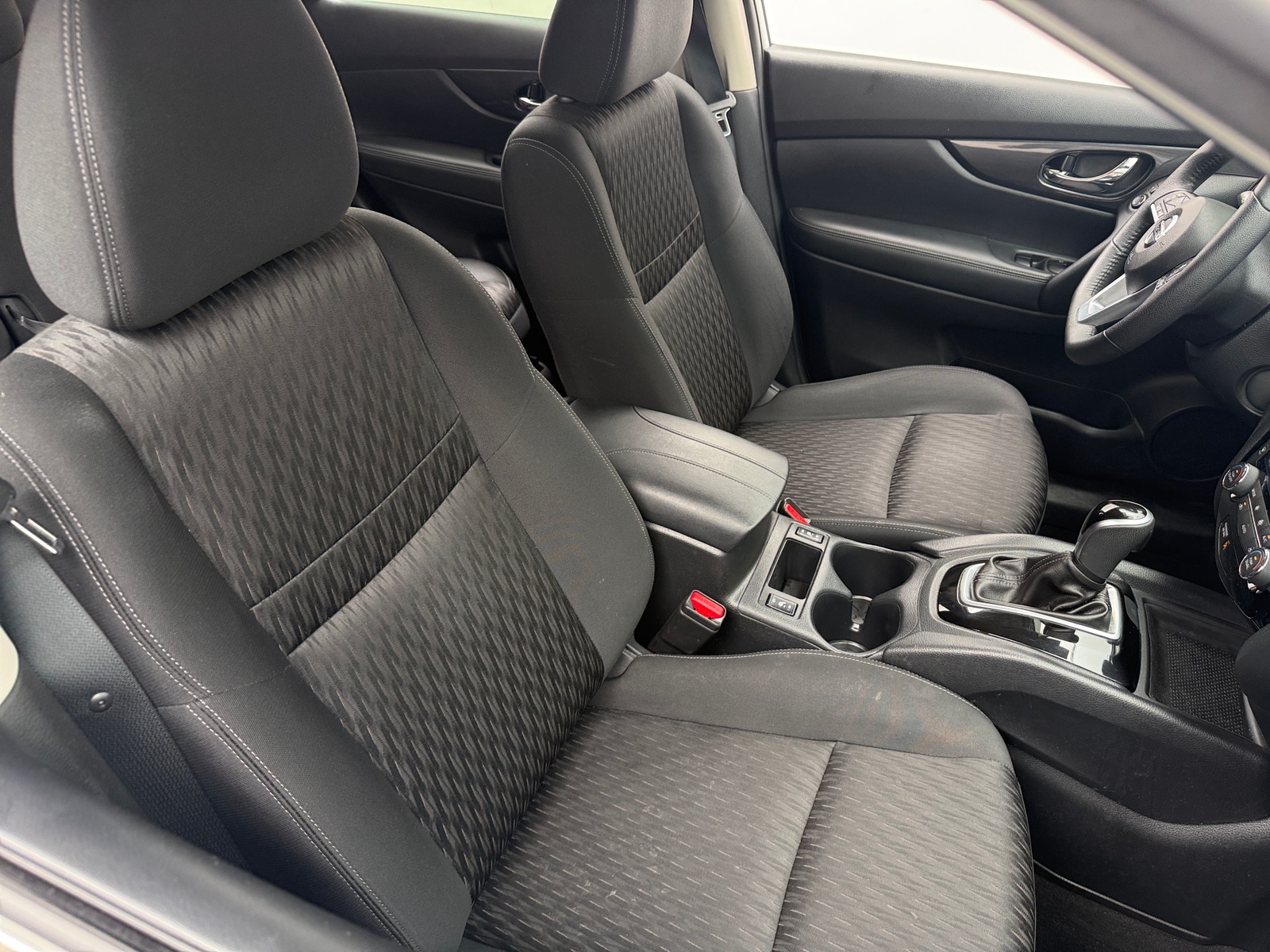 Thumbnail: 2019 Nissan Rogue - 2