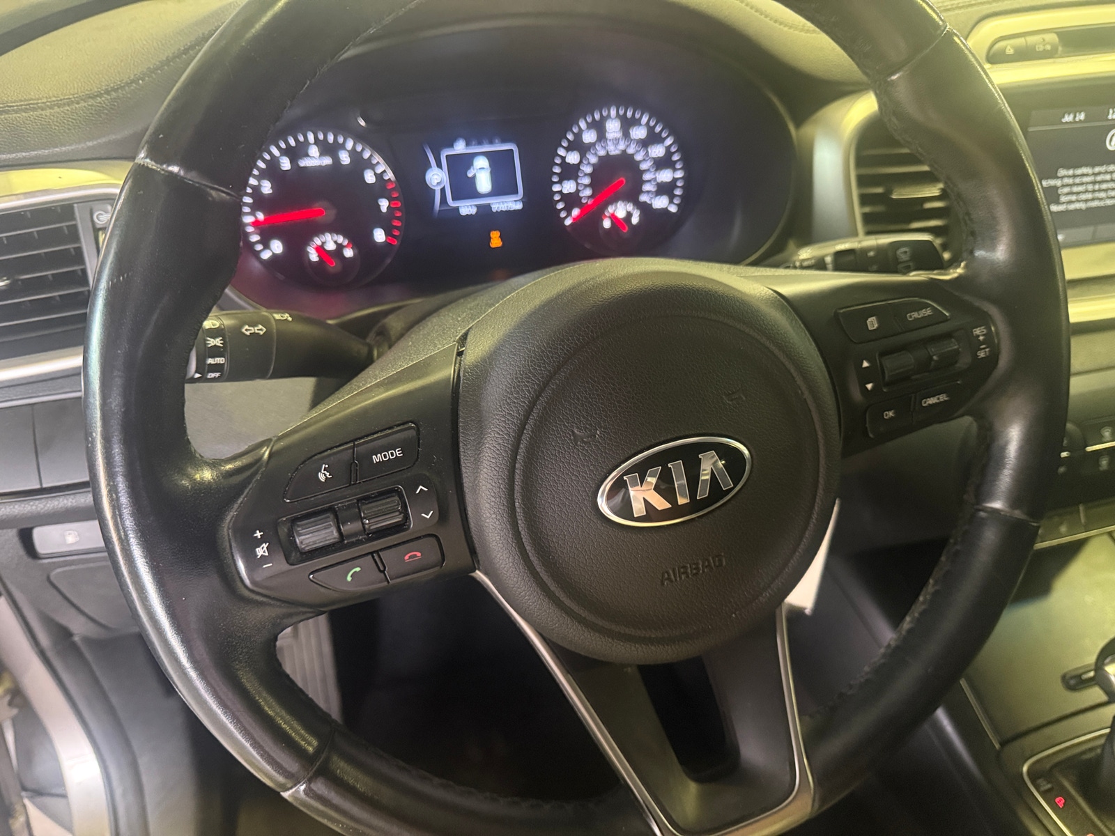Thumbnail: 2017 Kia Sorento - 5