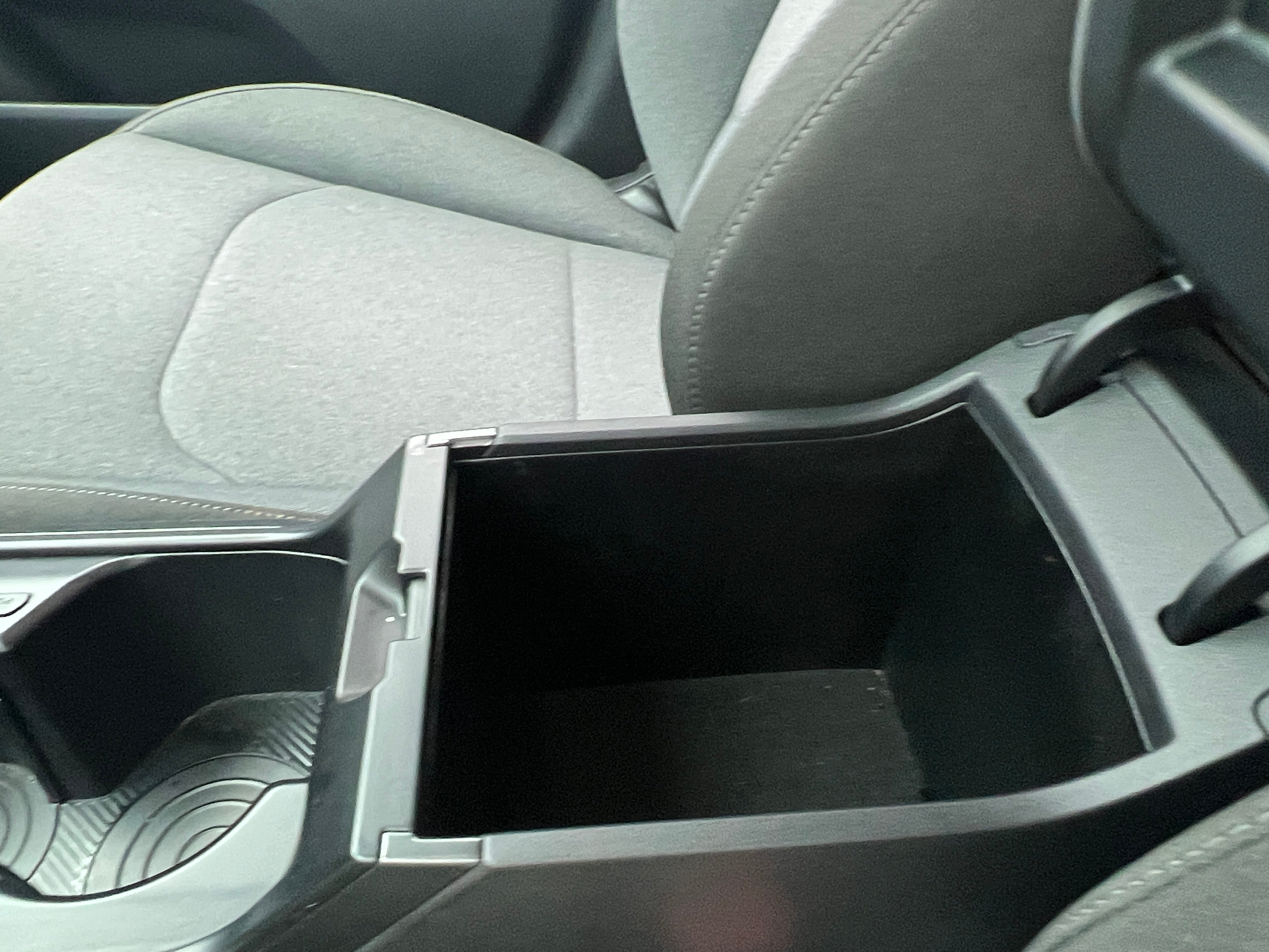 2025 Kia K4 LXS - Photo 12