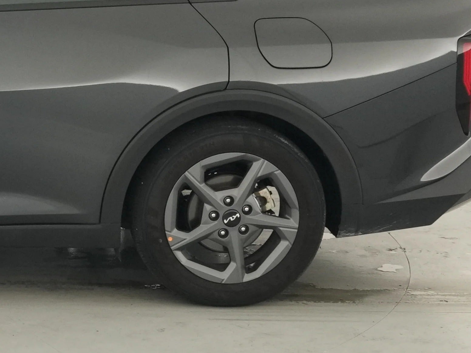 2025 Kia K4 LXS - Photo 16