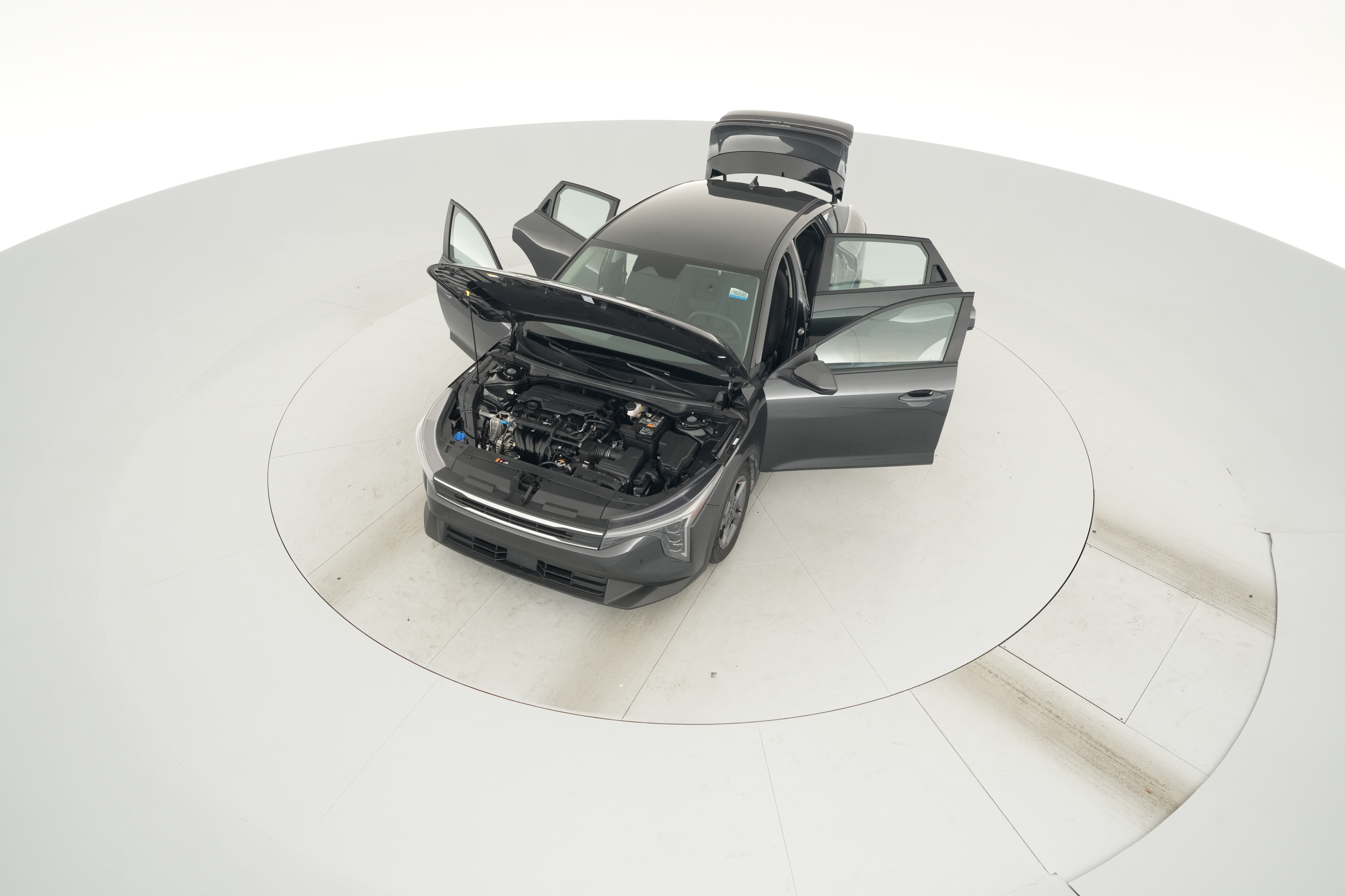 2025 Kia K4 LXS - Photo 40