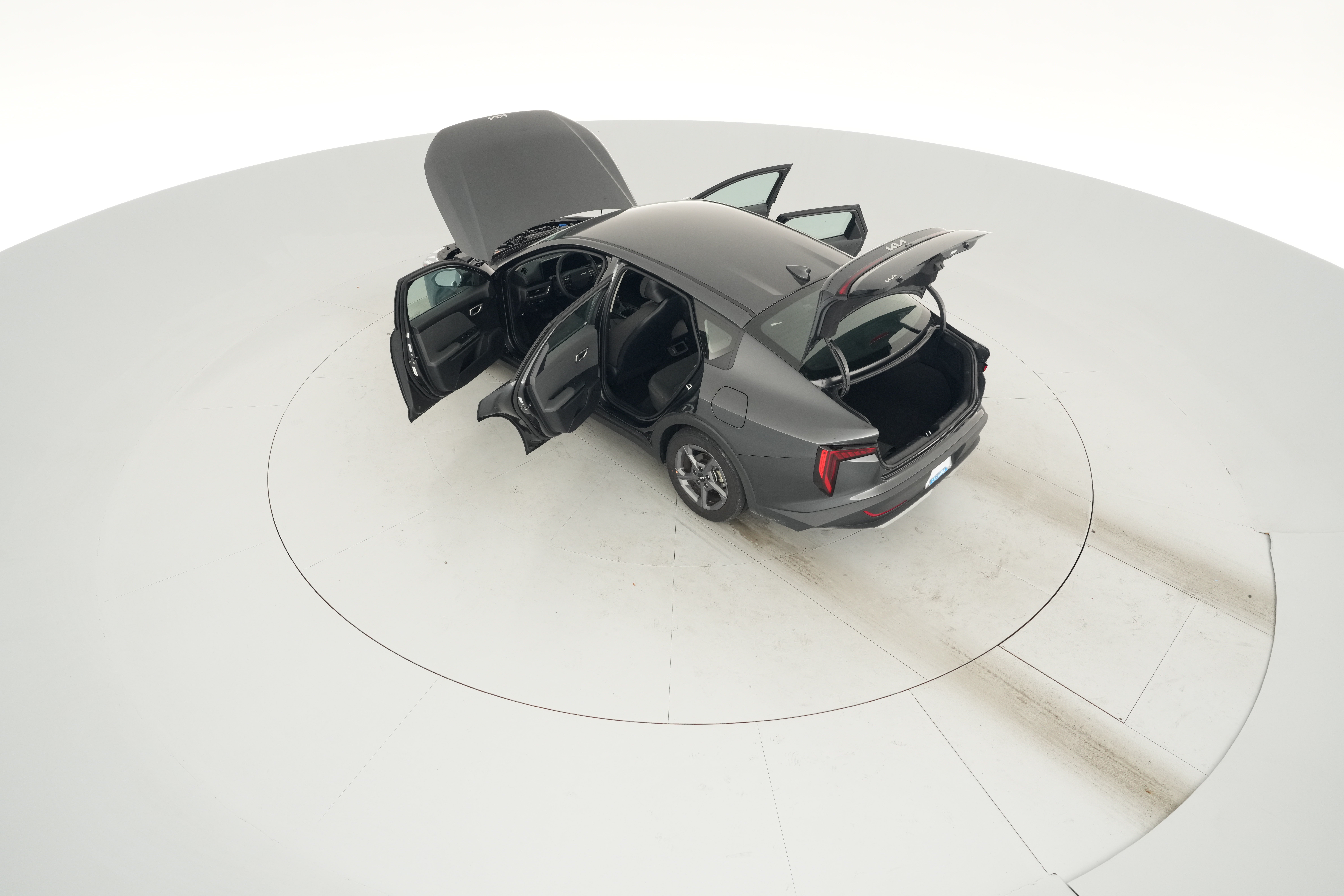 2025 Kia K4 LXS - Photo 45