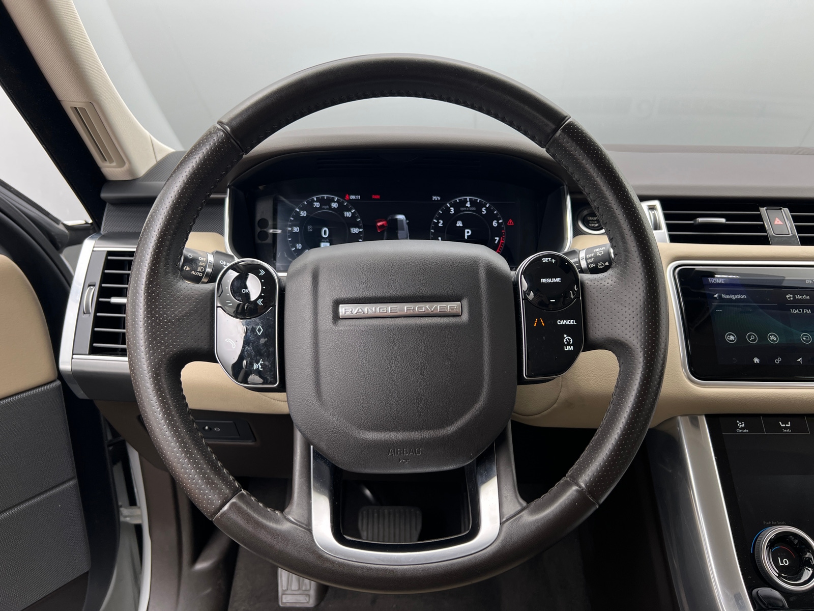 Thumbnail: 2019 Land Rover Range Rover Sport - 4