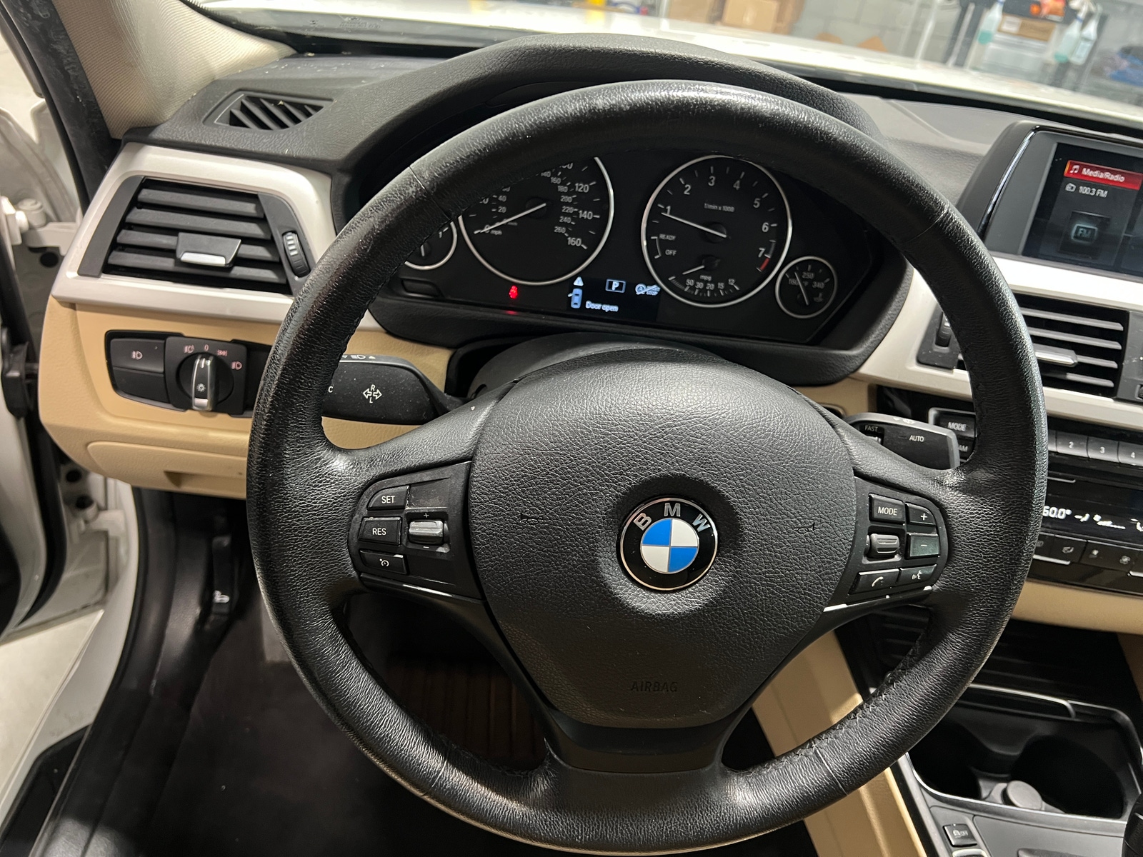 Thumbnail: 2018 BMW 3 Series - 4