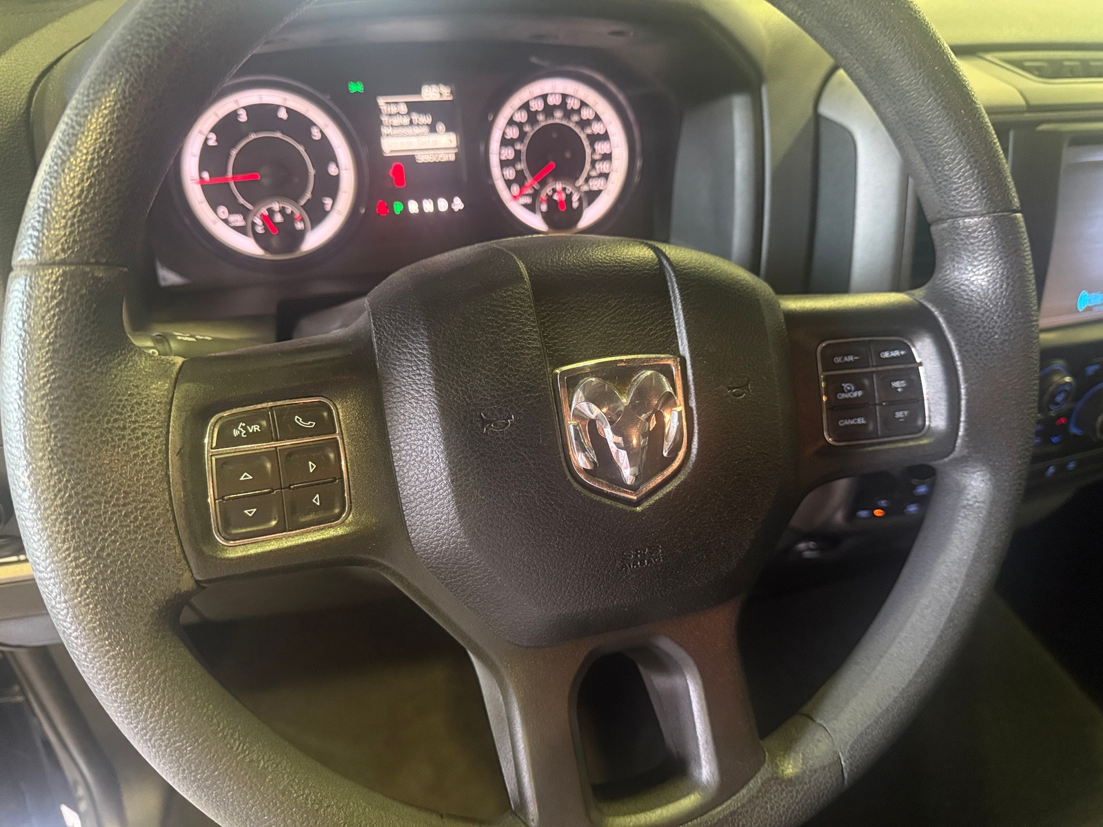 Thumbnail: 2019 RAM 1500 Classic - 5