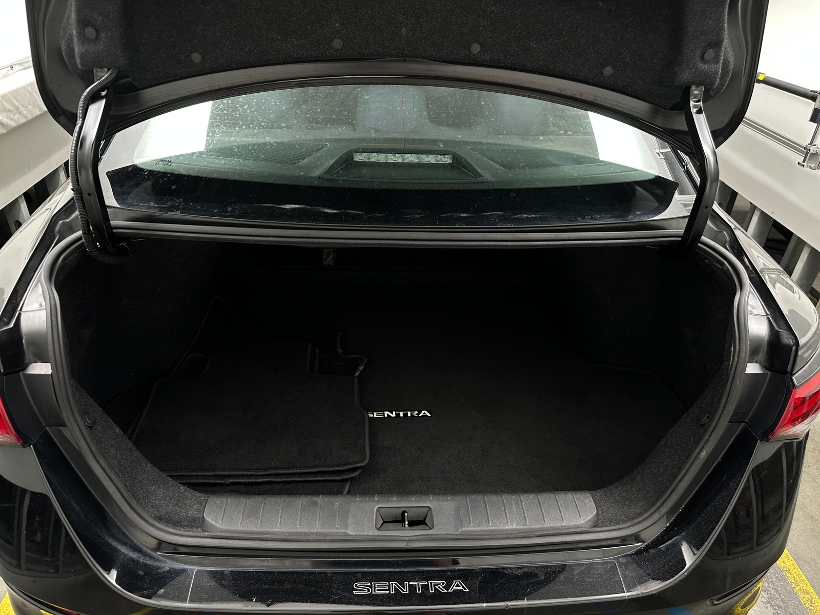 Thumbnail: 2020 Nissan Sentra - 7