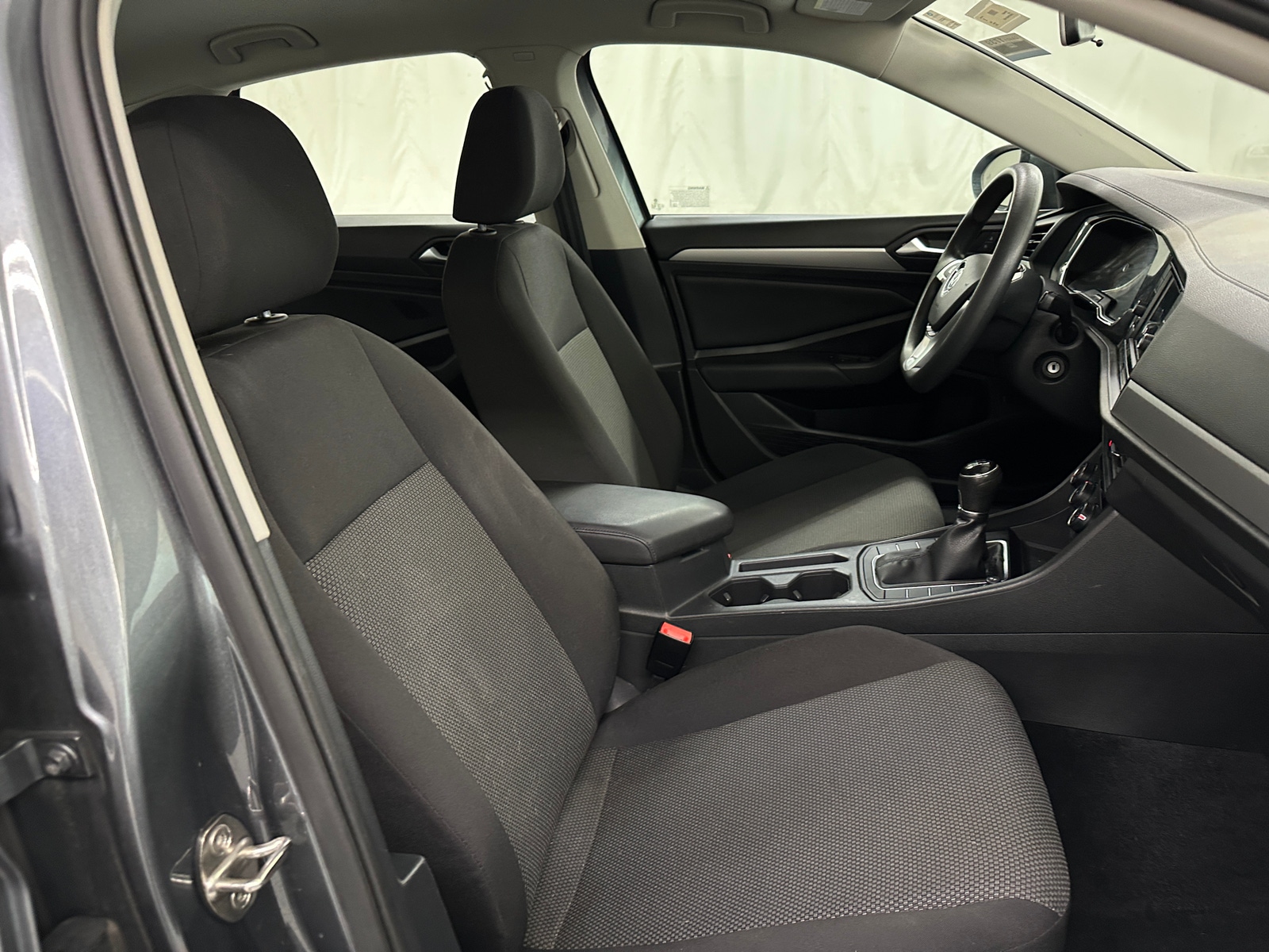 Thumbnail: 2019 Volkswagen Jetta - 2