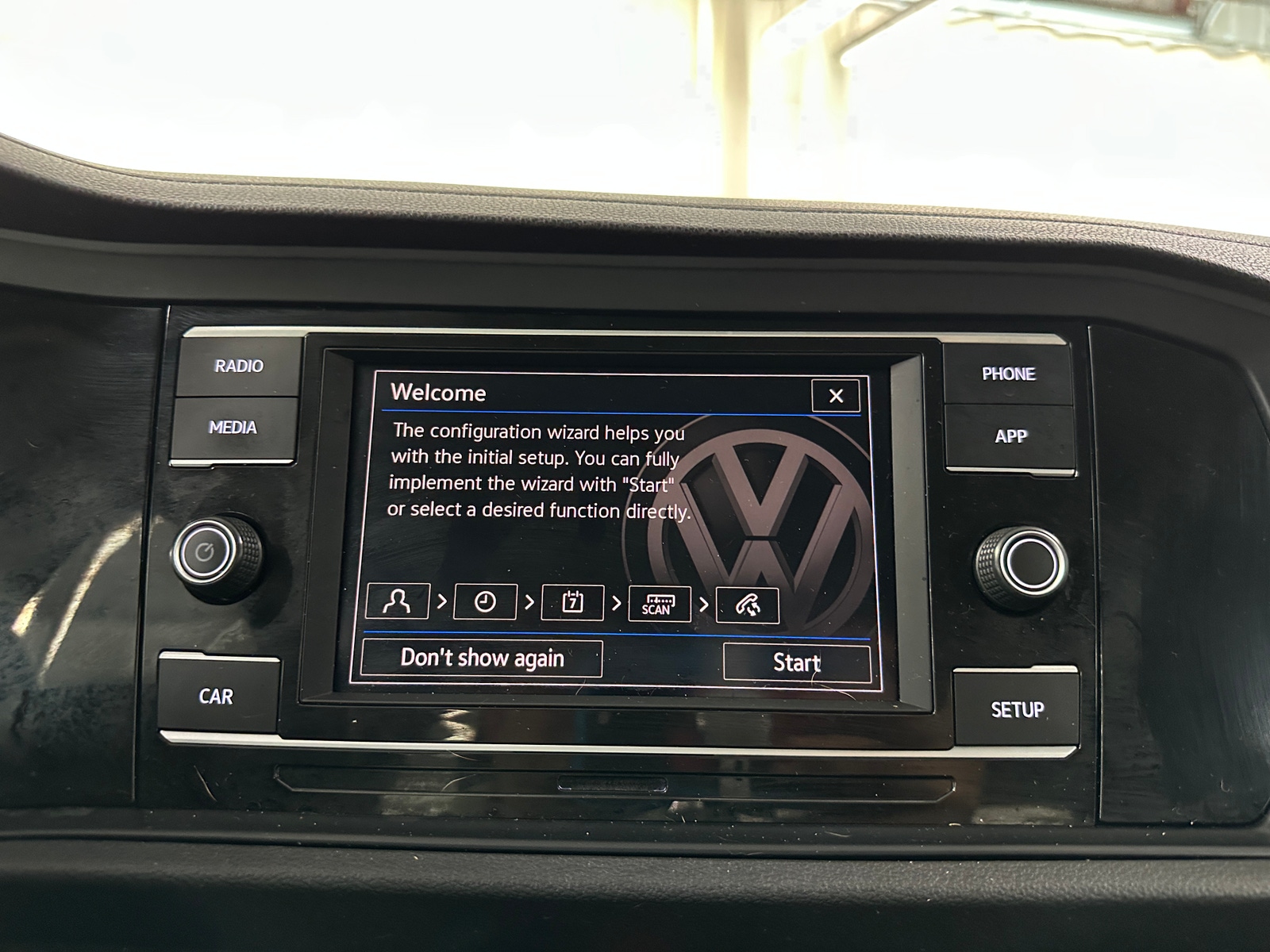 Thumbnail: 2019 Volkswagen Jetta - 4