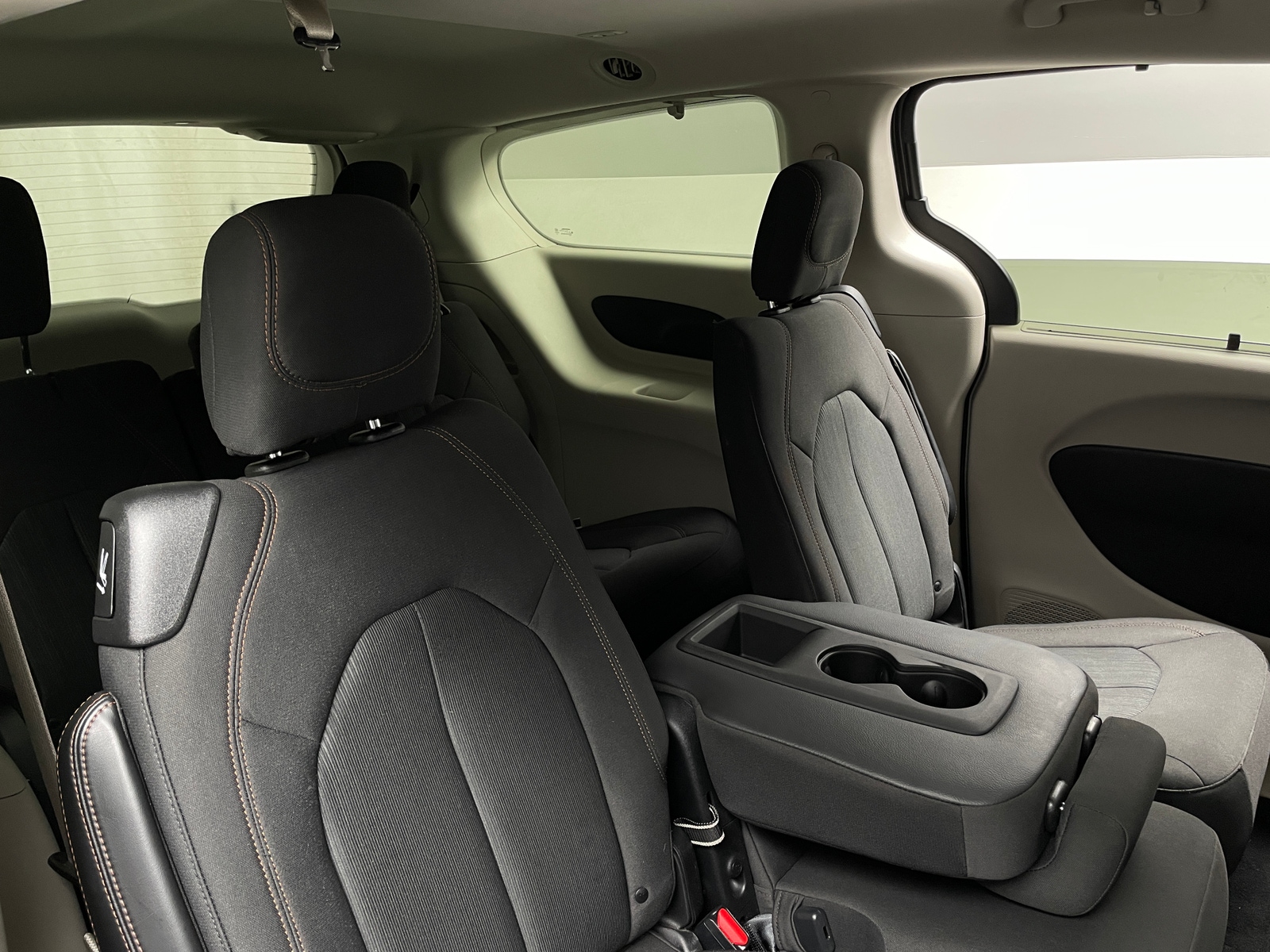 Thumbnail: 2019 Chrysler Pacifica - 6