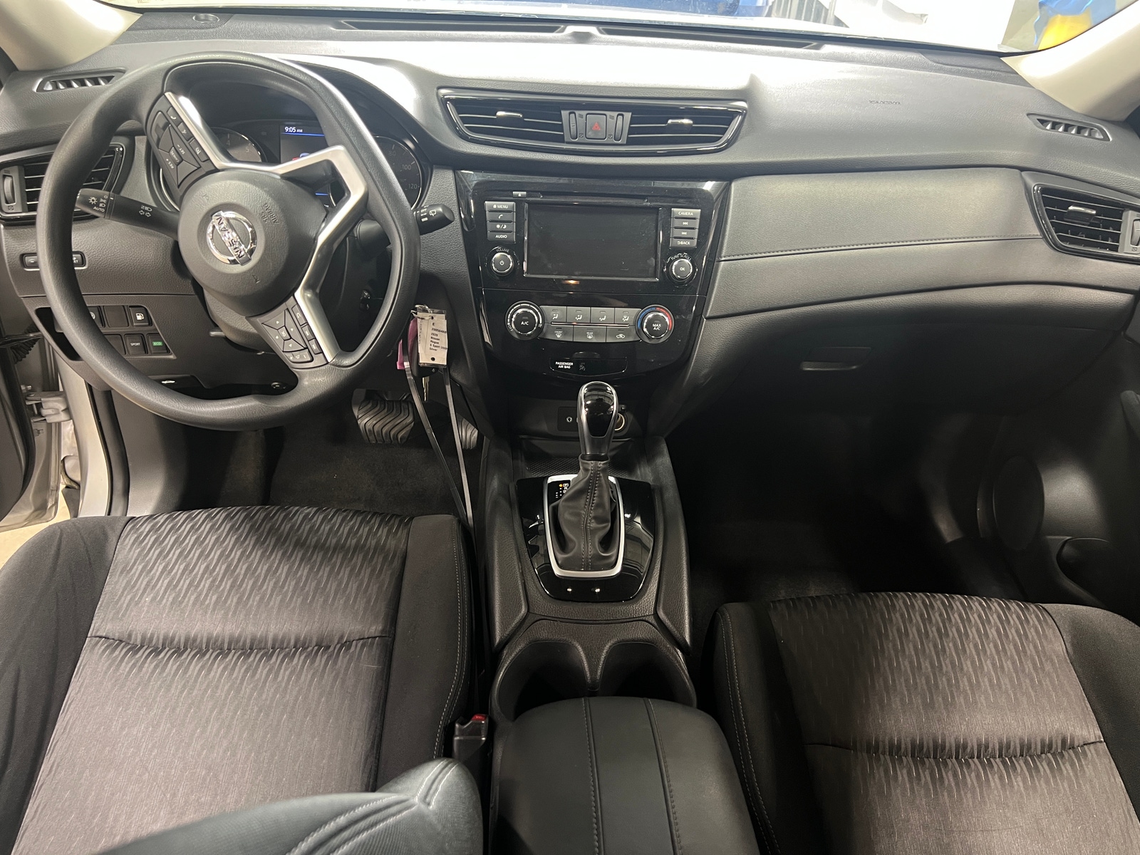 Thumbnail: 2020 Nissan Rogue - 3