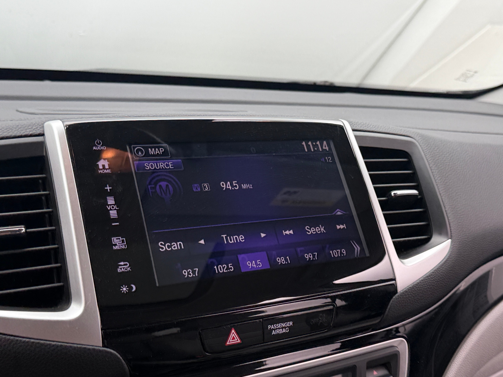Thumbnail: 2017 Honda Pilot - 3