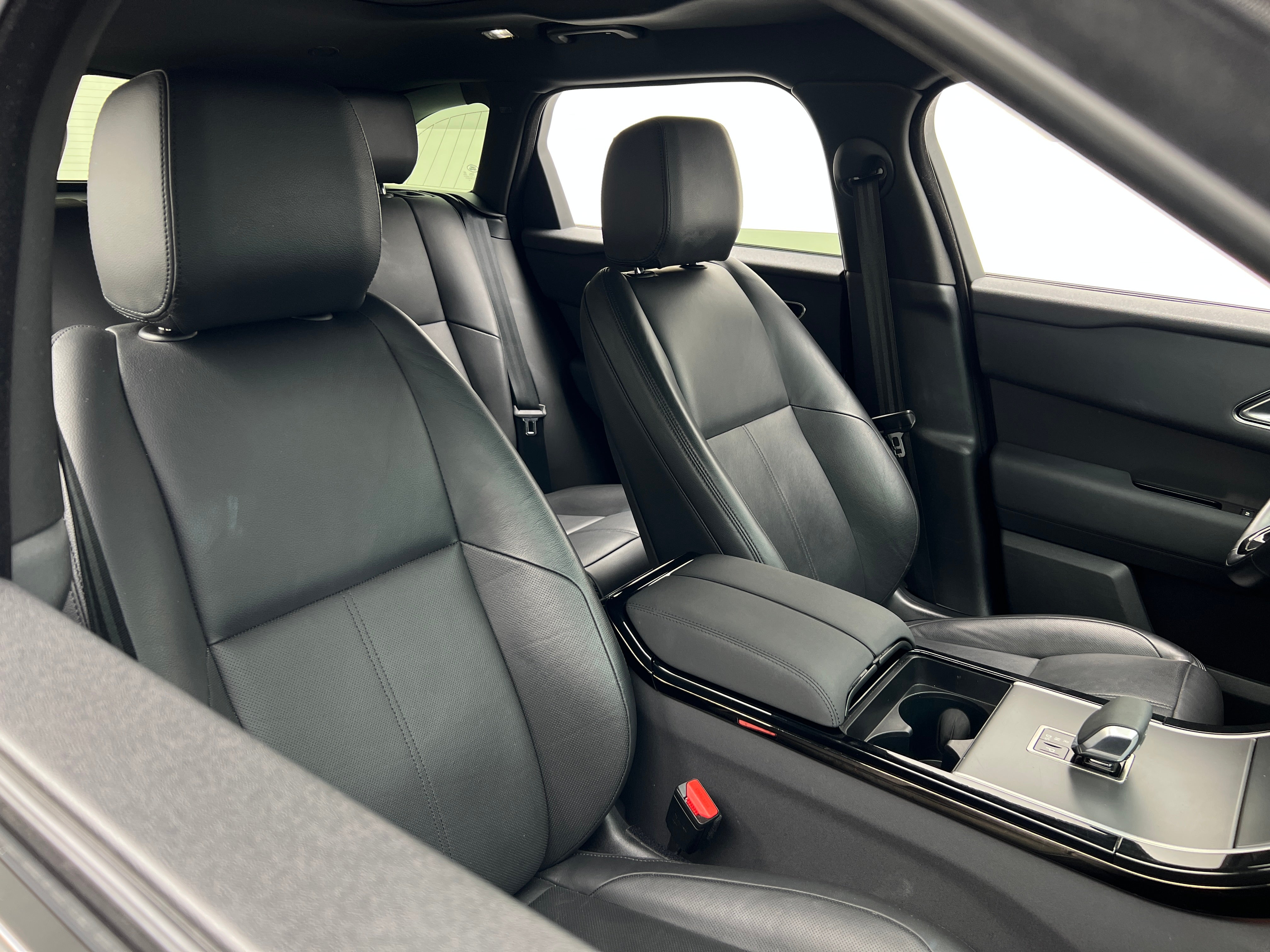 2025 Land Rover Range Rover Velar