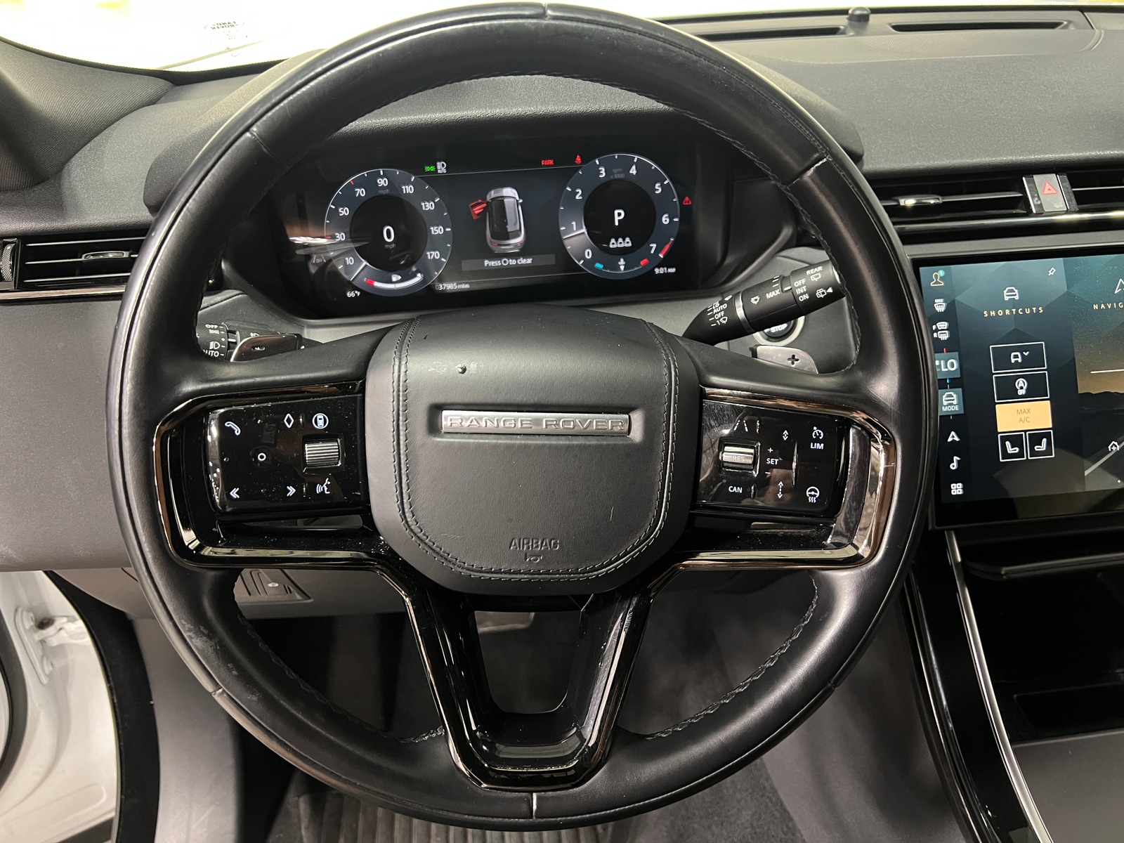 Thumbnail: 2025 Land Rover Range Rover Velar - 4