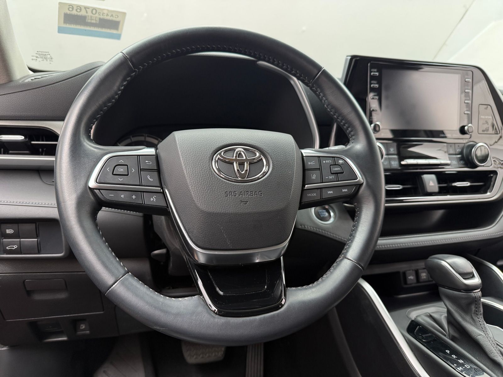 Thumbnail: 2020 Toyota Highlander - 4