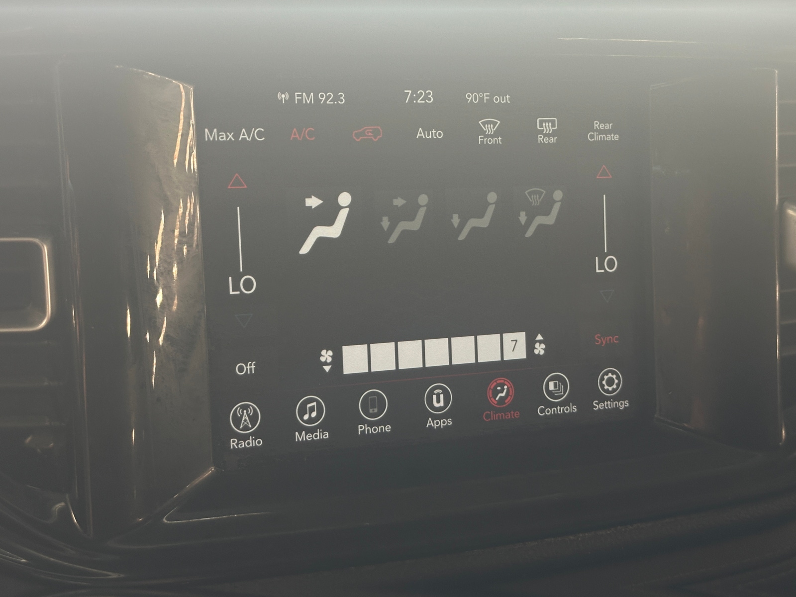 Thumbnail: 2022 Dodge Durango - 4