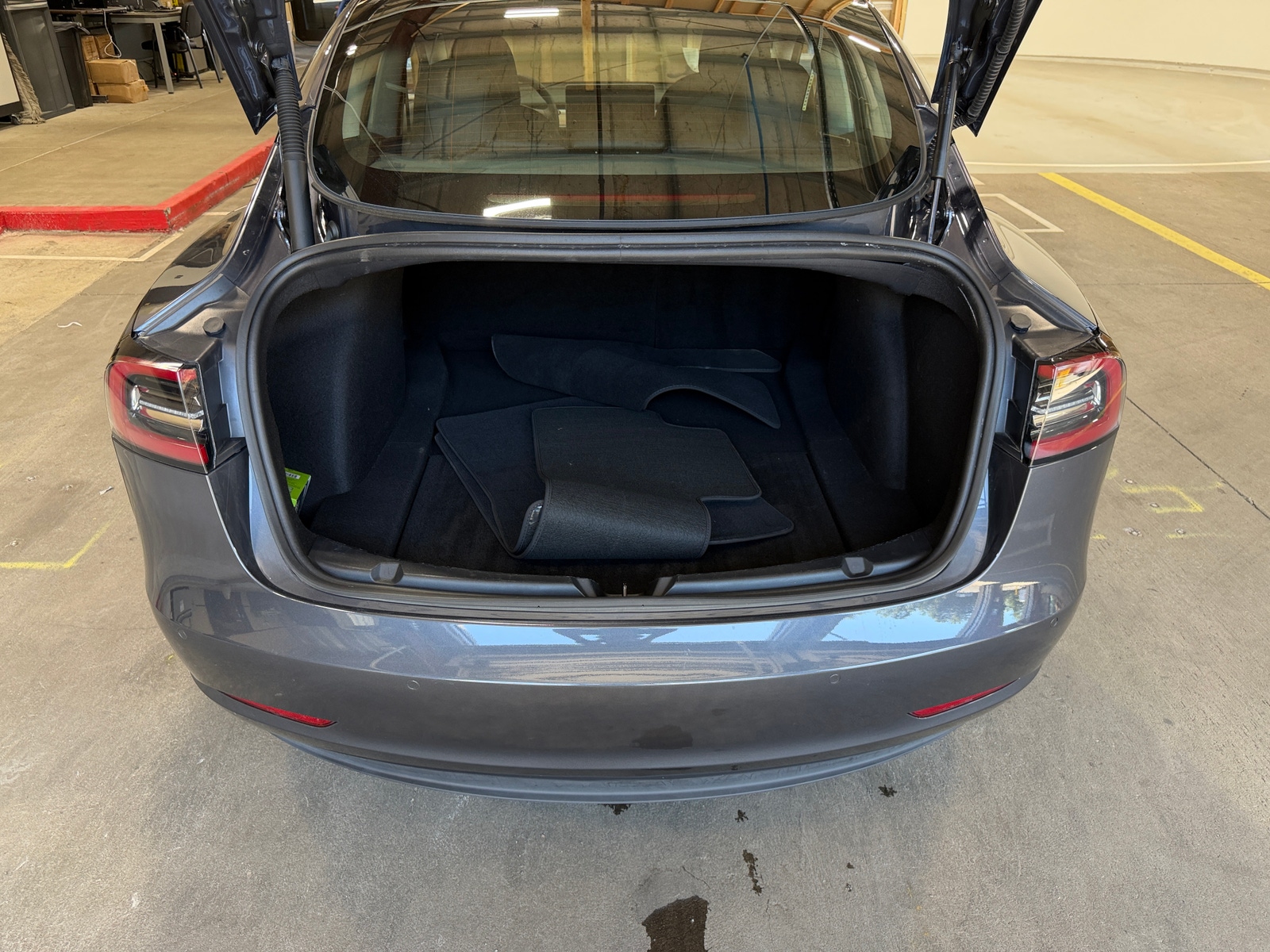 Thumbnail: 2022 Tesla Model 3 - 6