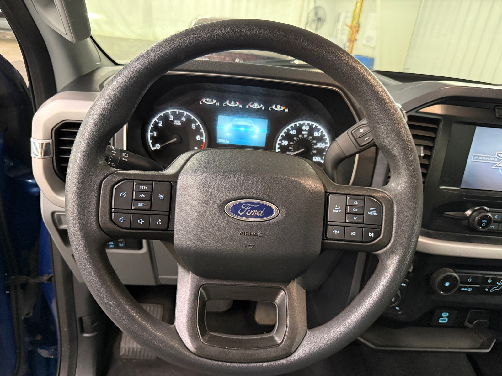 Thumbnail: 2023 Ford Econoline - 5