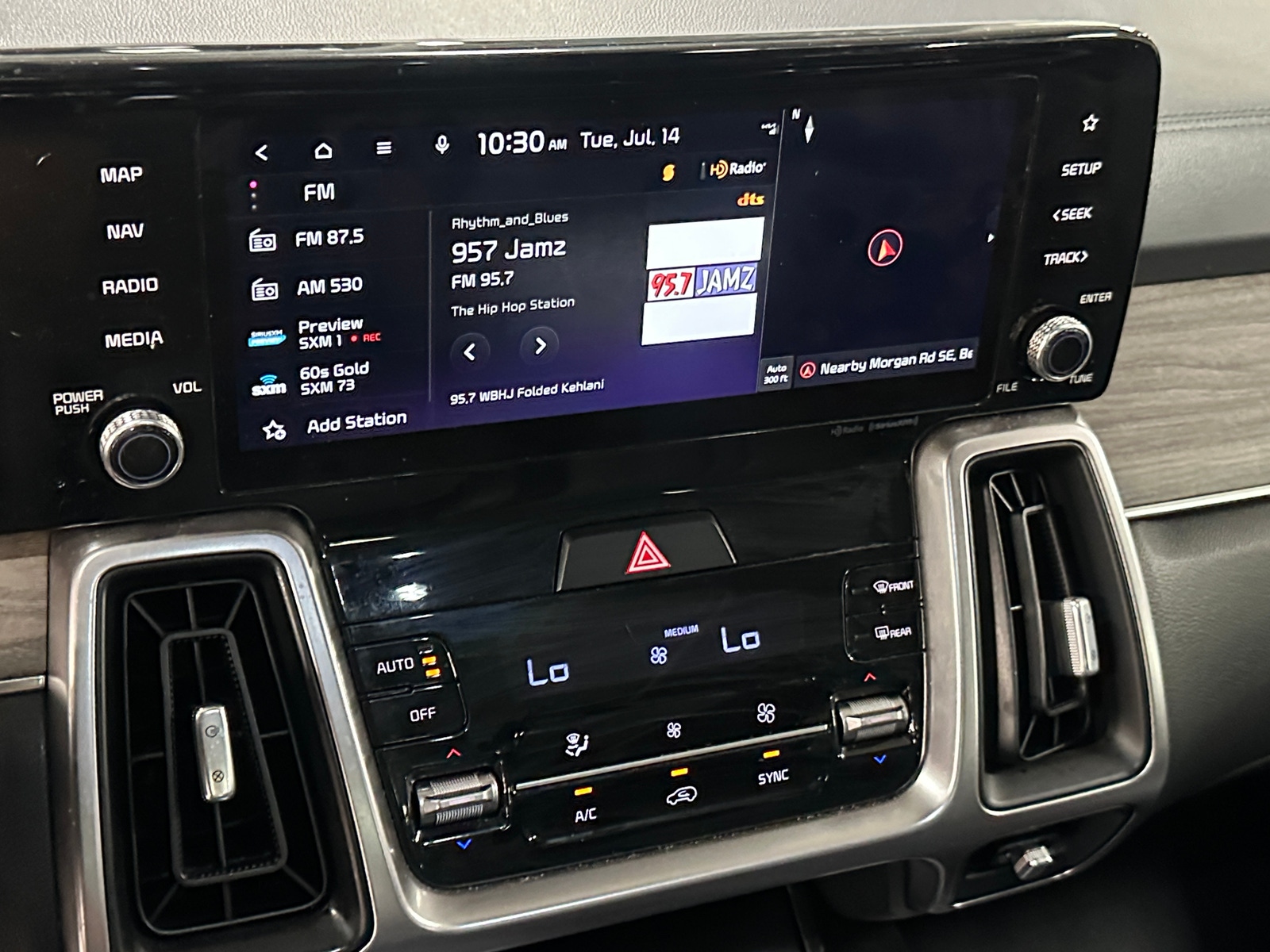 Thumbnail: 2023 Kia Sorento - 3