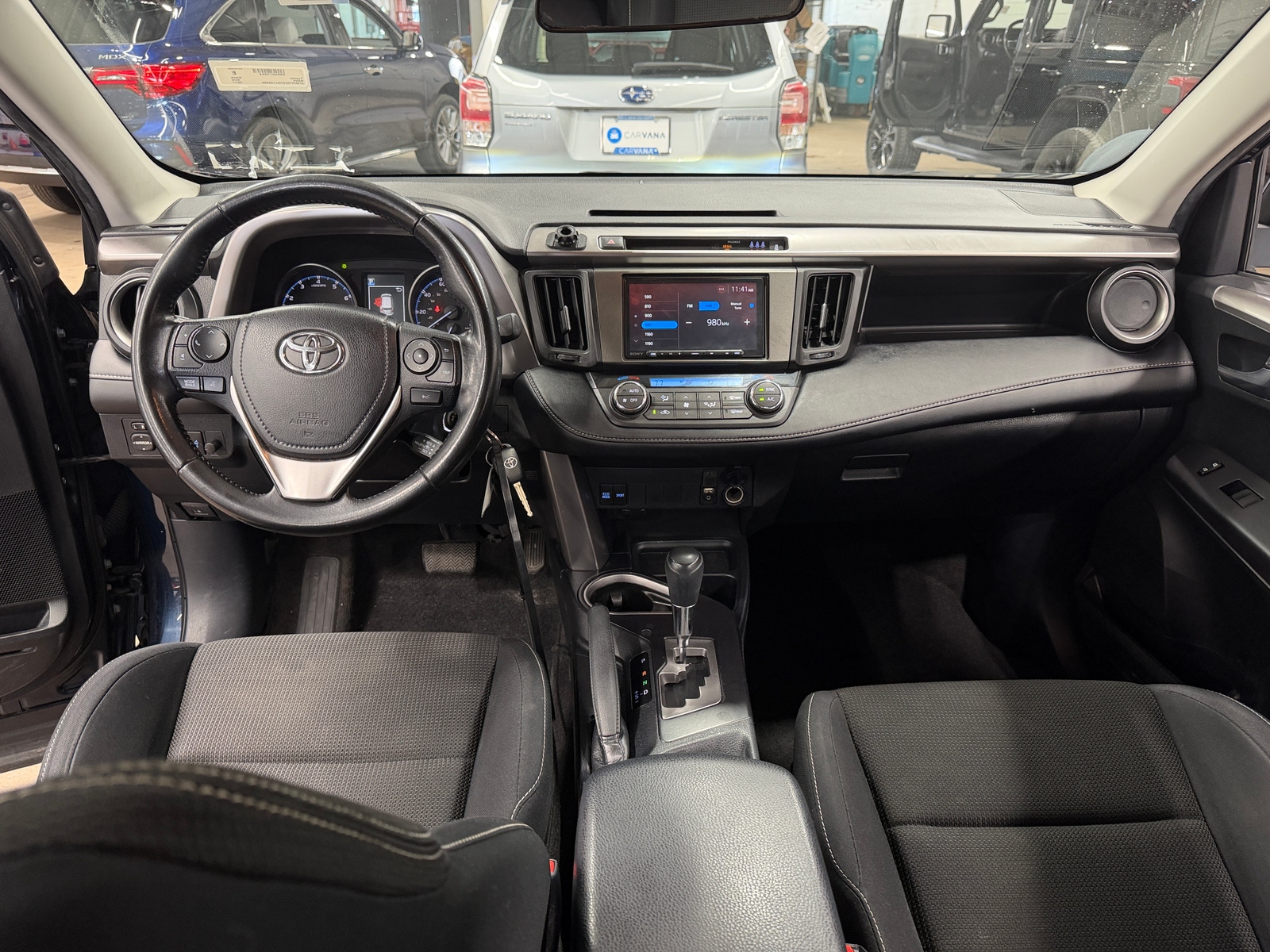 Thumbnail: 2017 Toyota RAV4 - 3