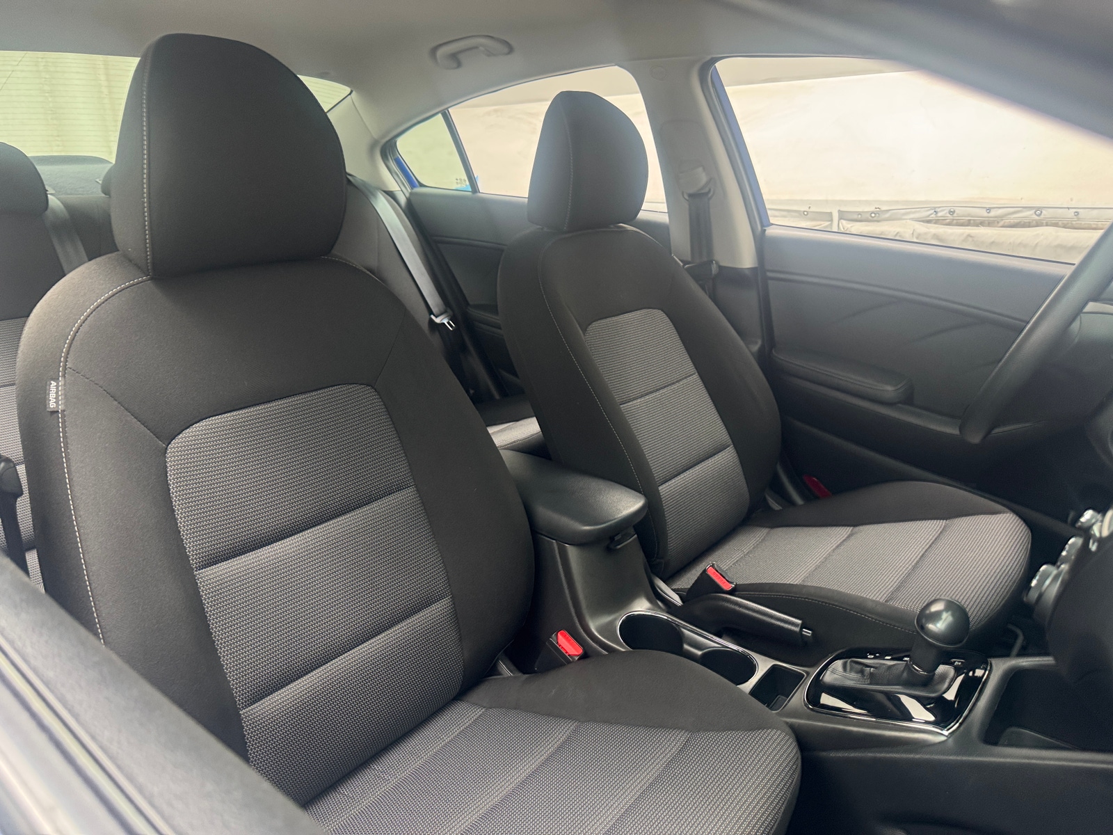 Thumbnail: 2017 Kia Forte - 2