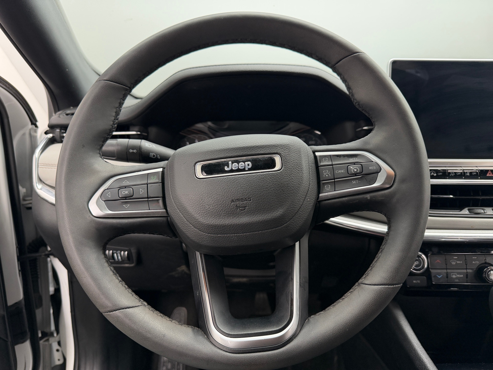 Thumbnail: 2023 Jeep Compass - 4