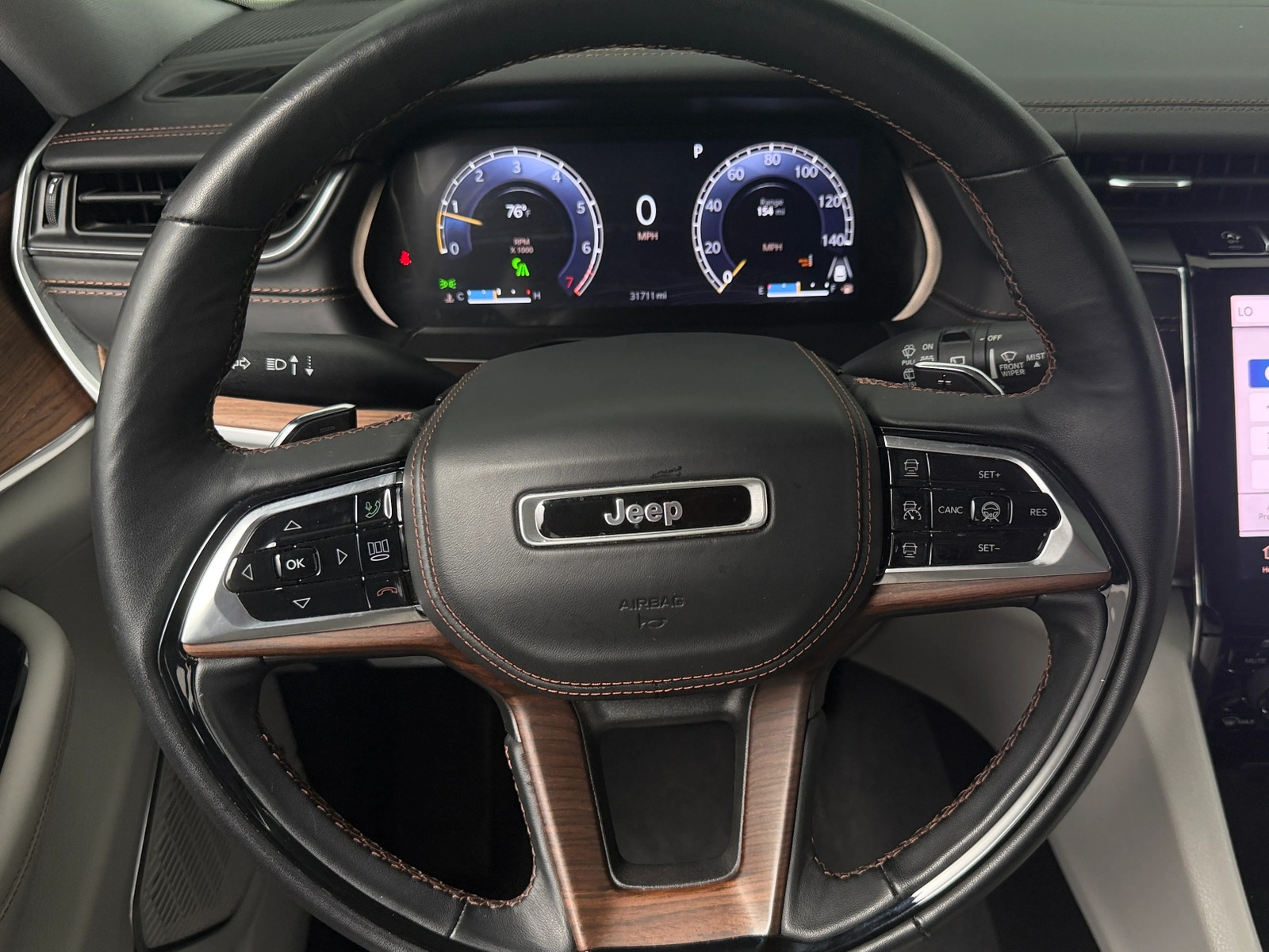 Thumbnail: 2022 Jeep Grand Cherokee - 4