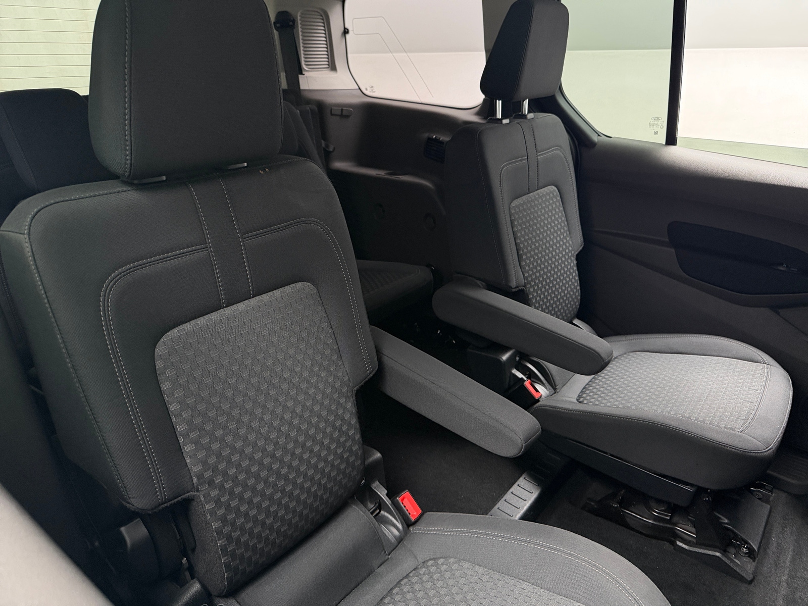 Thumbnail: 2020 Ford Transit Series - 6