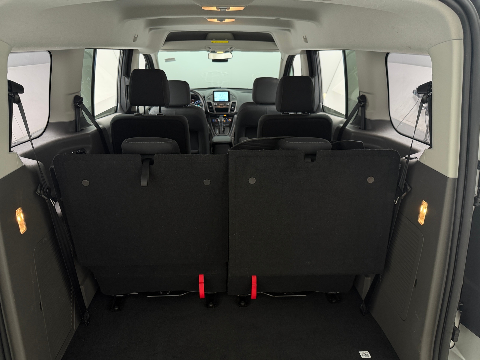 Thumbnail: 2020 Ford Transit Series - 7