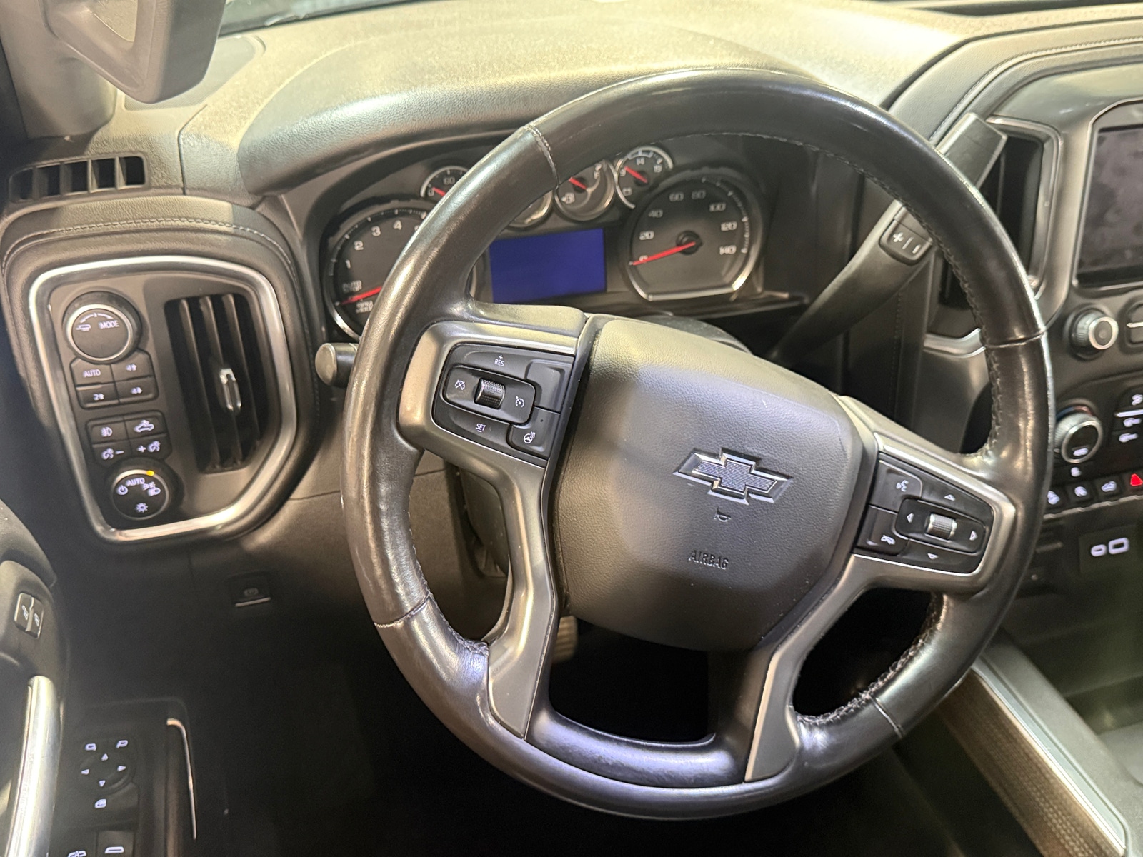 Thumbnail: 2020 Chevrolet Silverado 1500 - 5