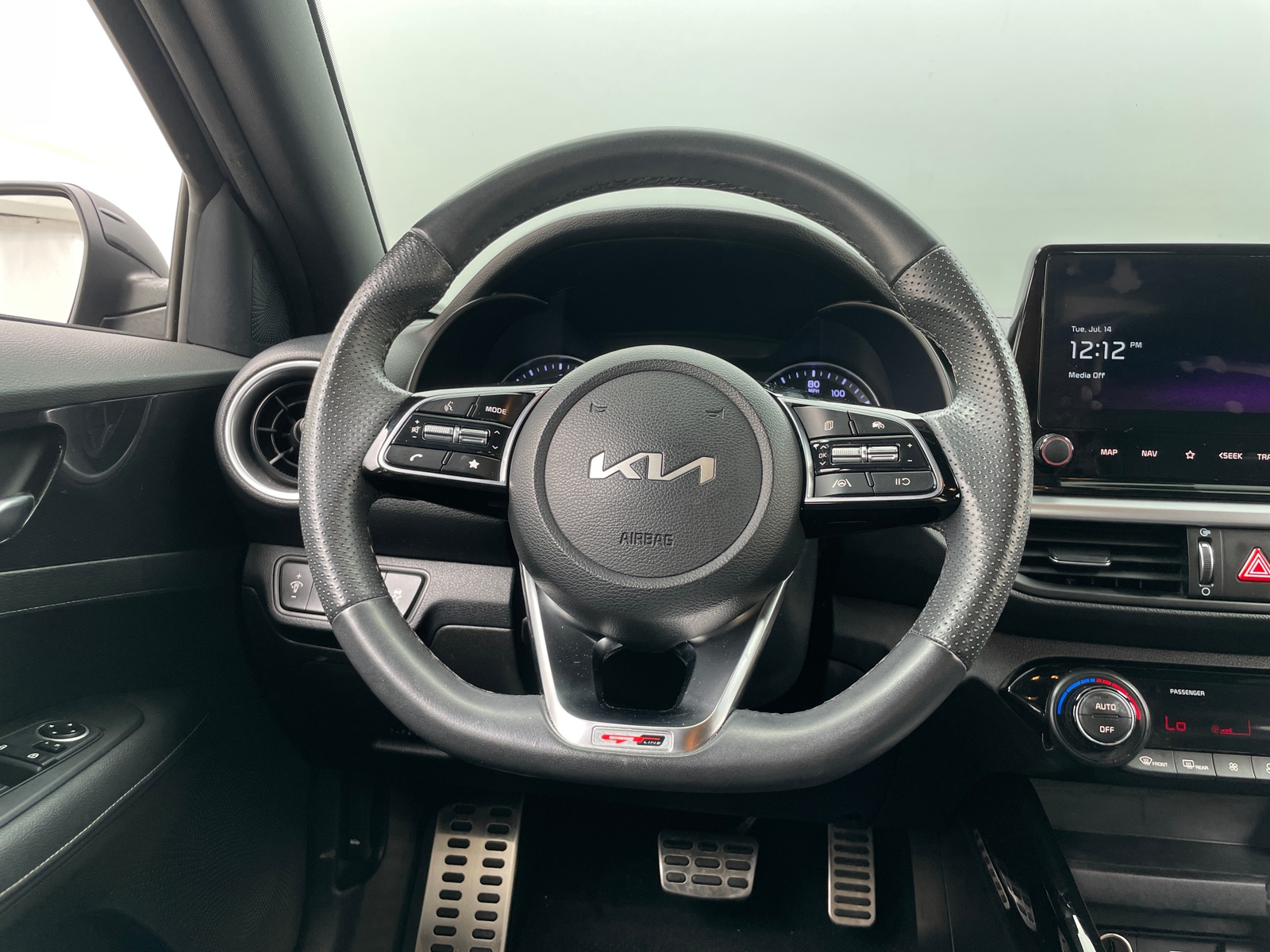 Thumbnail: 2023 Kia Forte - 5