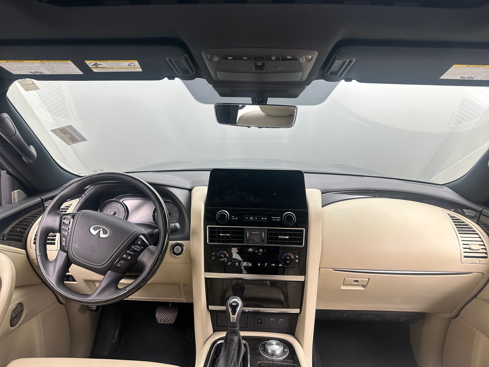Thumbnail: 2024 INFINITI QX80 - 3