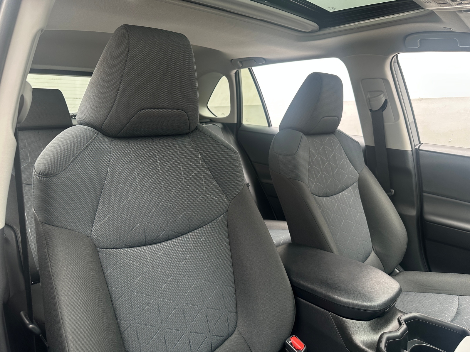 Thumbnail: 2025 Toyota RAV4 - 2