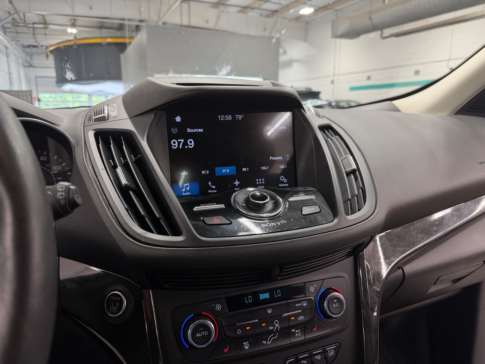 Thumbnail: 2017 Ford Escape - 3