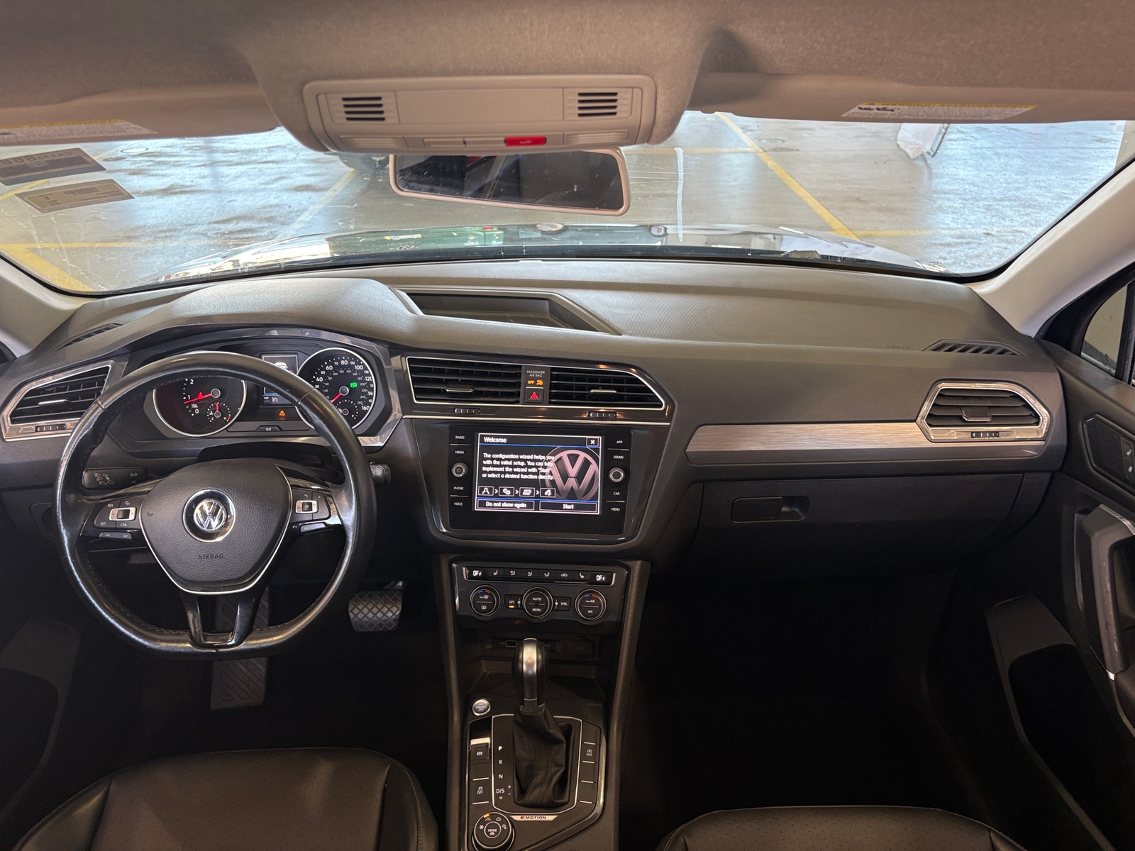 Thumbnail: 2018 Volkswagen Tiguan - 2