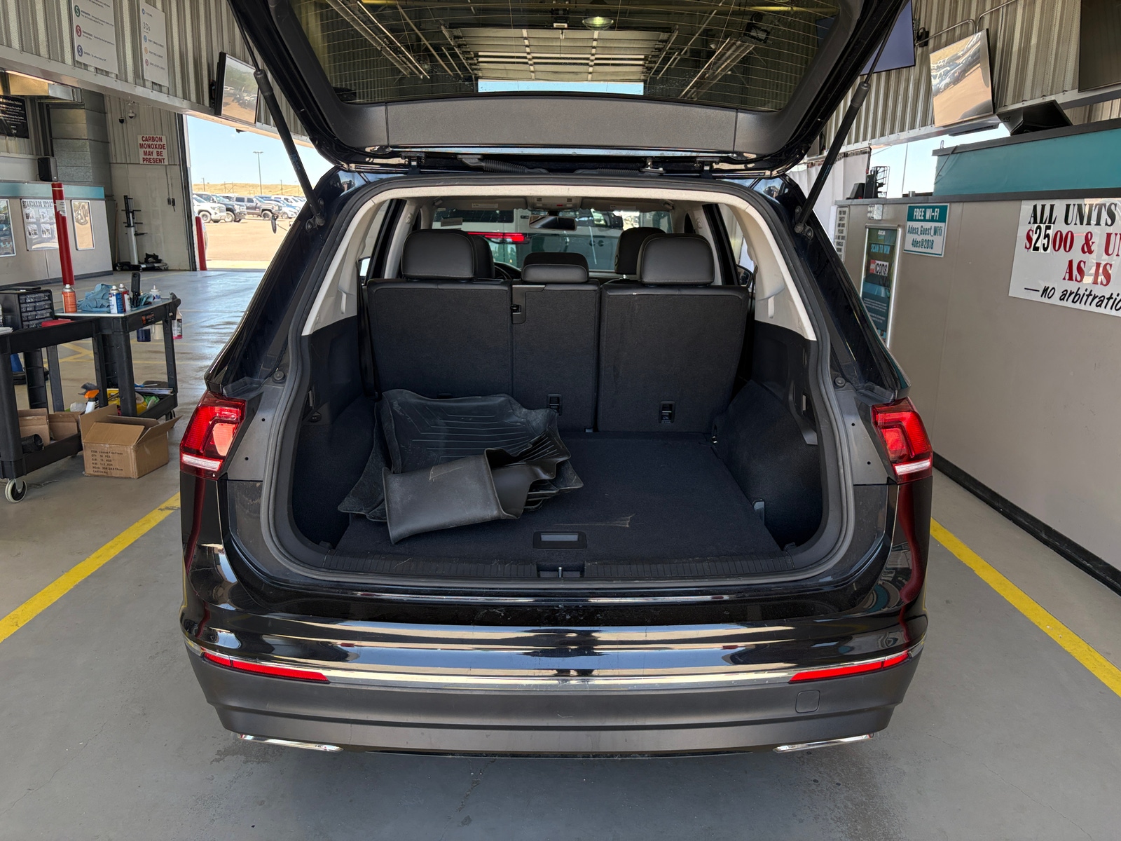 Thumbnail: 2018 Volkswagen Tiguan - 6