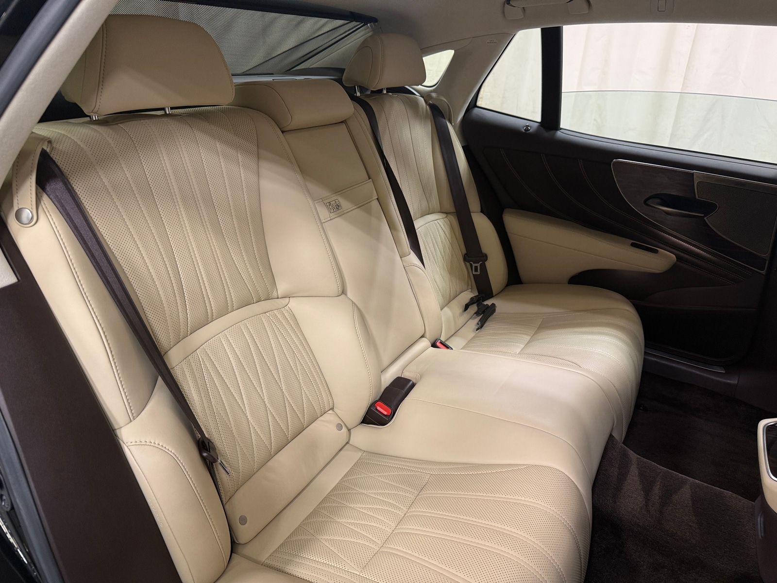 Thumbnail: 2019 Lexus LS - 5
