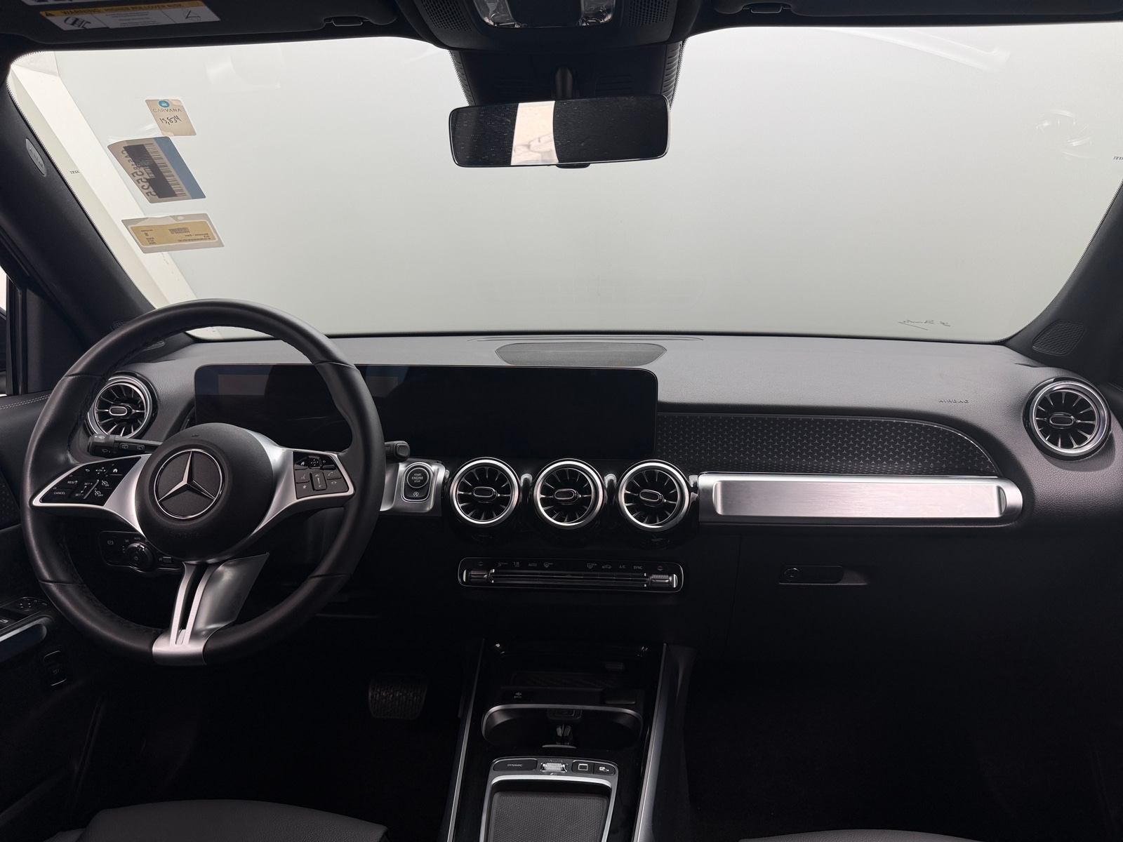 Thumbnail: 2025 Mercedes-Benz GLB - 2