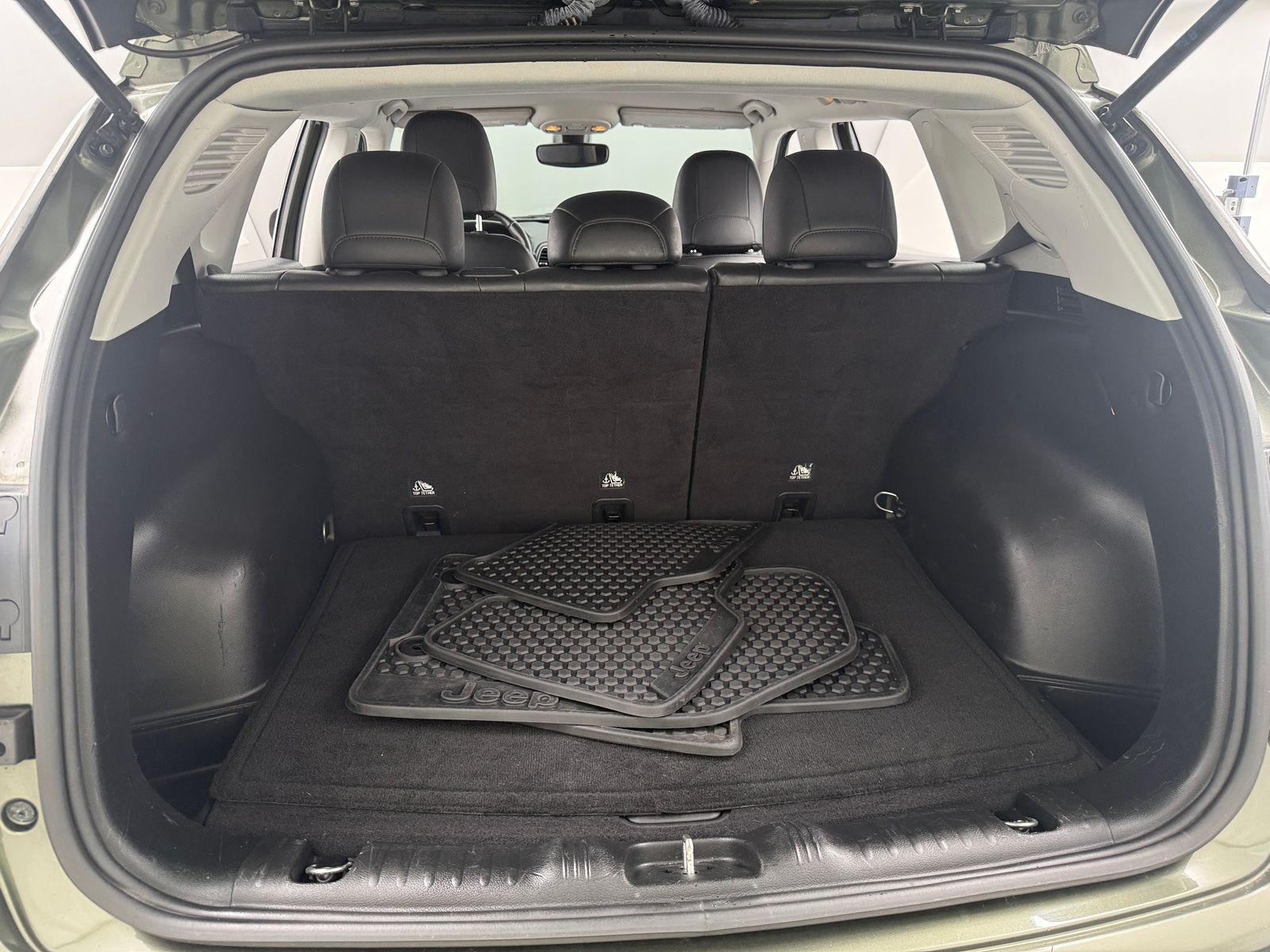 Thumbnail: 2019 Jeep Compass - 7
