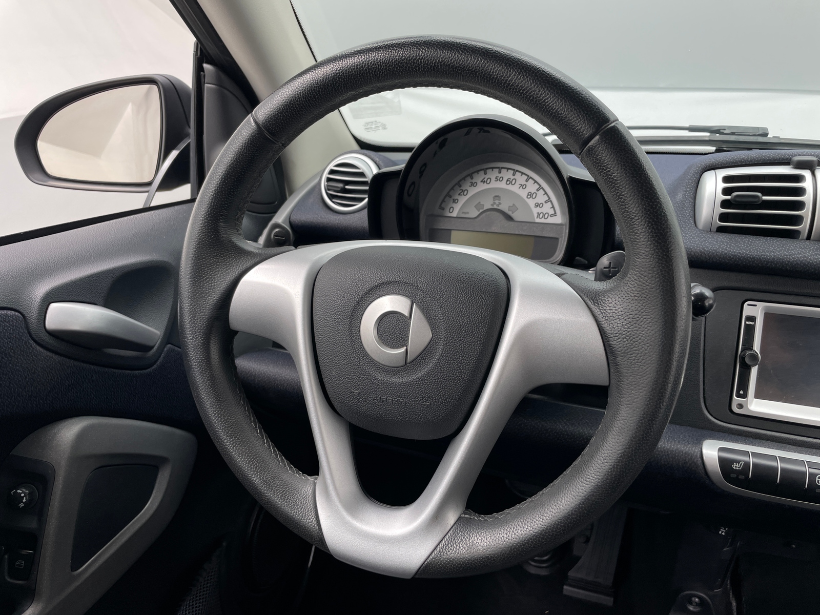 Thumbnail: 2014 smart fortwo - 3