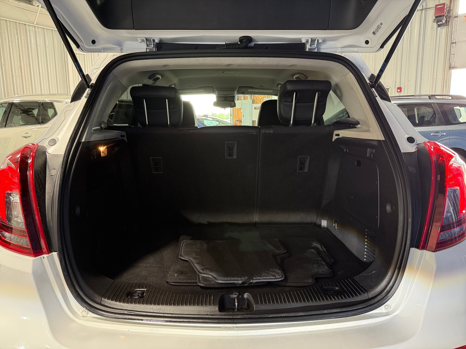 Thumbnail: 2019 Buick Encore - 7
