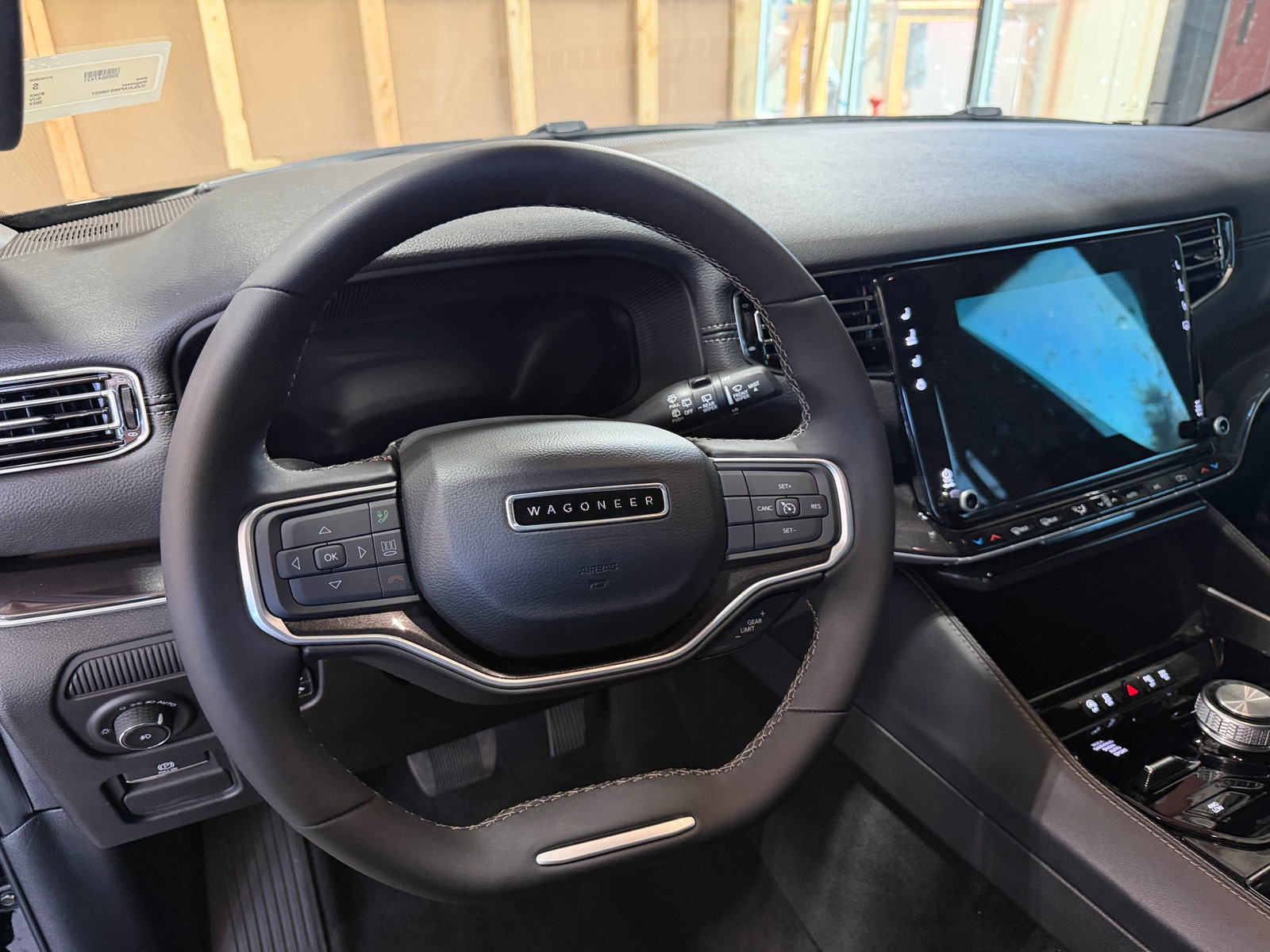 Thumbnail: 2024 Jeep Wagoneer - 4