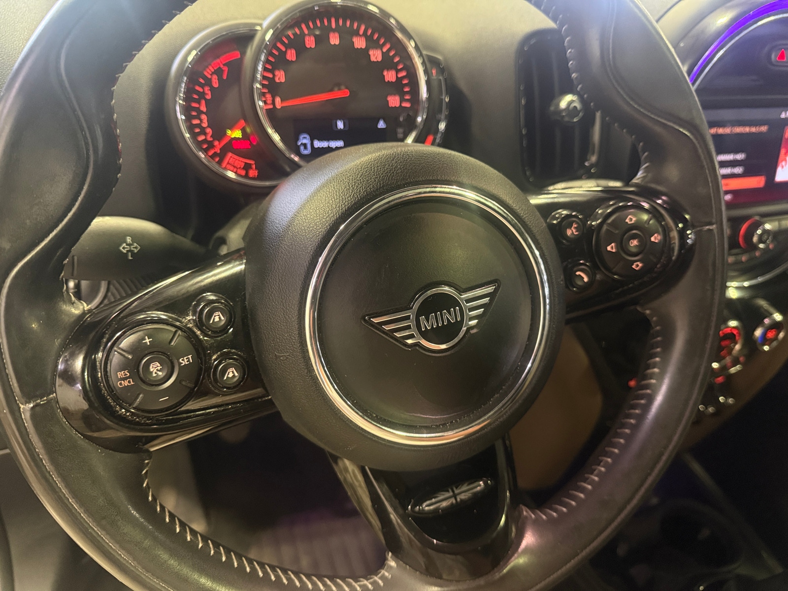 Thumbnail: 2019 MINI Cooper Countryman - 4