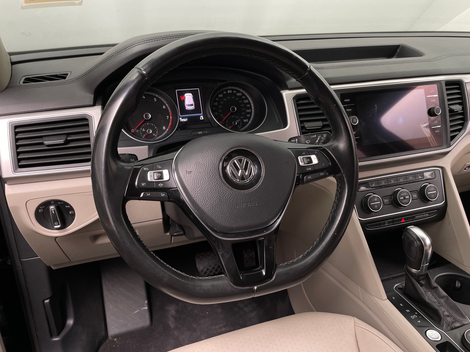 Thumbnail: 2019 Volkswagen Atlas - 4