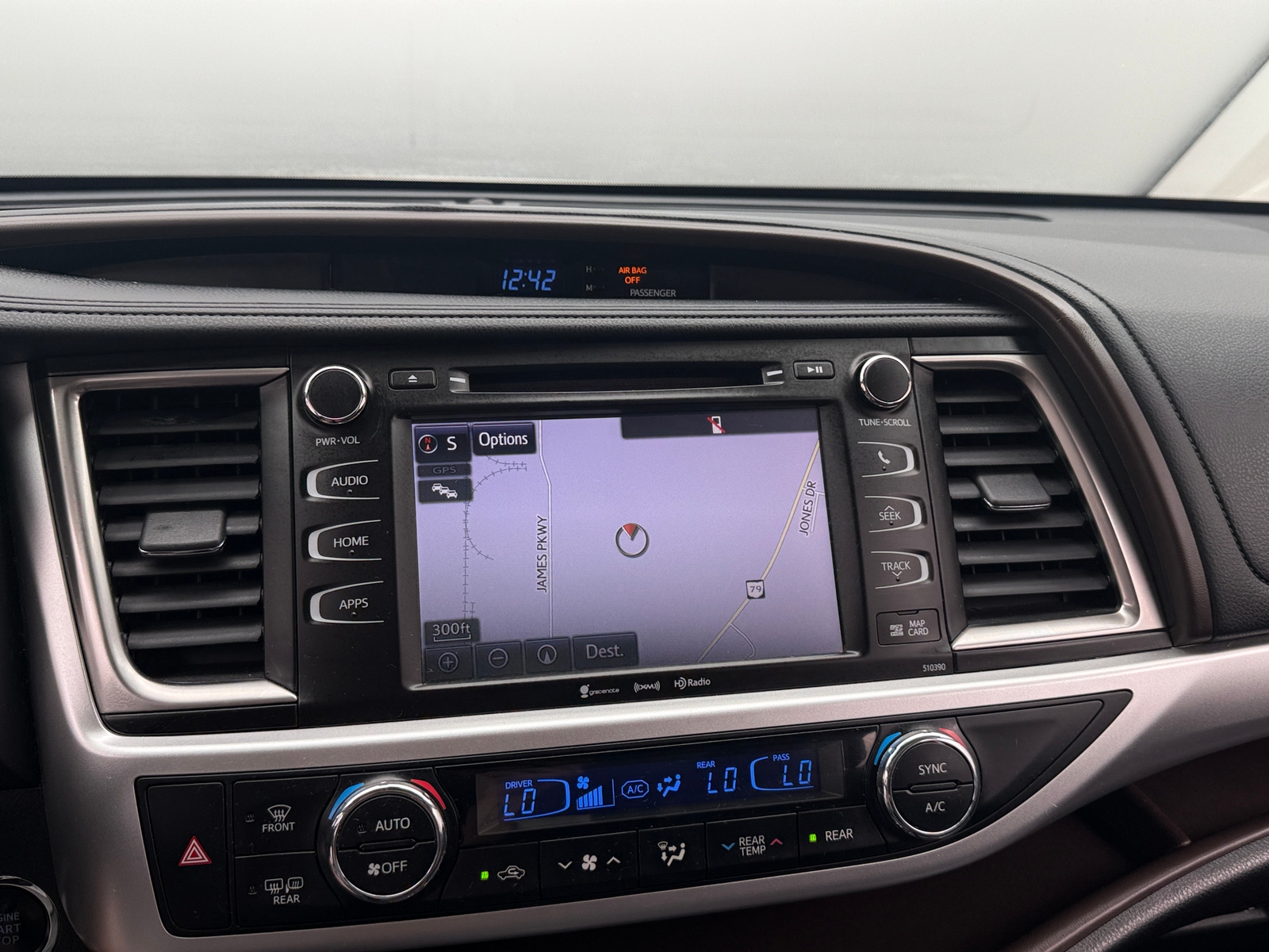 Thumbnail: 2019 Toyota Highlander - 3