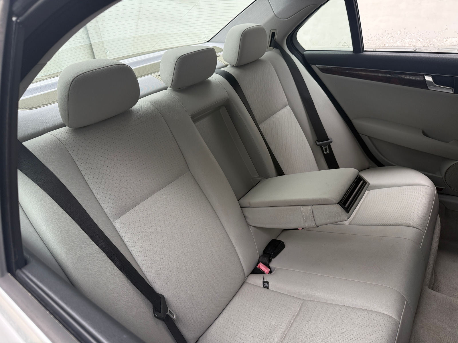 Thumbnail: 2010 Mercedes-Benz C-Class - 5
